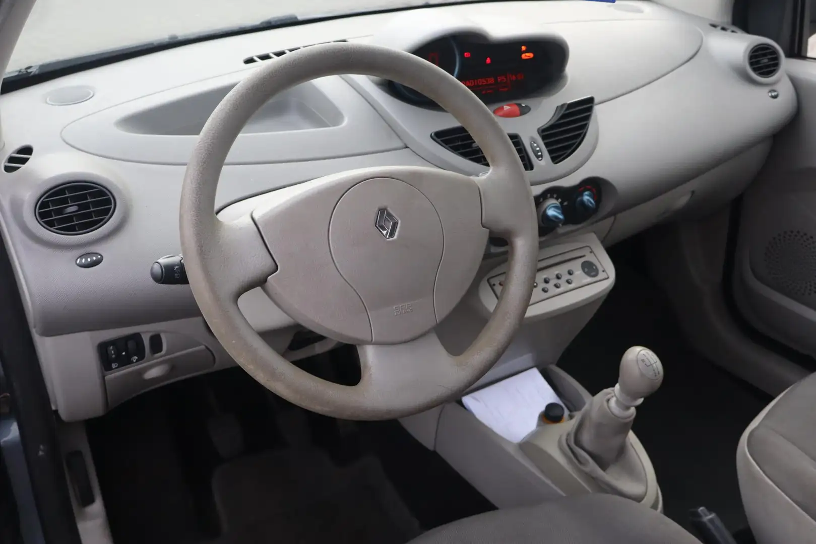 Renault Twingo 1.2-16V Expression Airco, APK tot 16-02-2025, Elek Modrá - 2