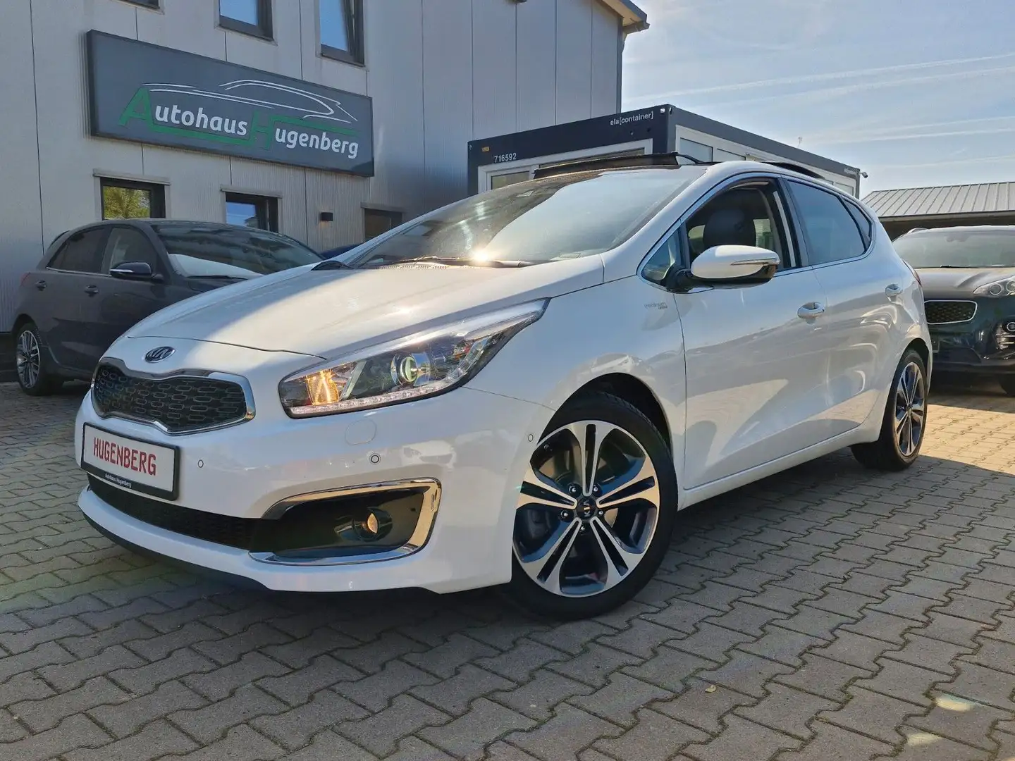 Kia Ceed / cee'd 1.6 CRDi Aut. Platinum Blanc - 1