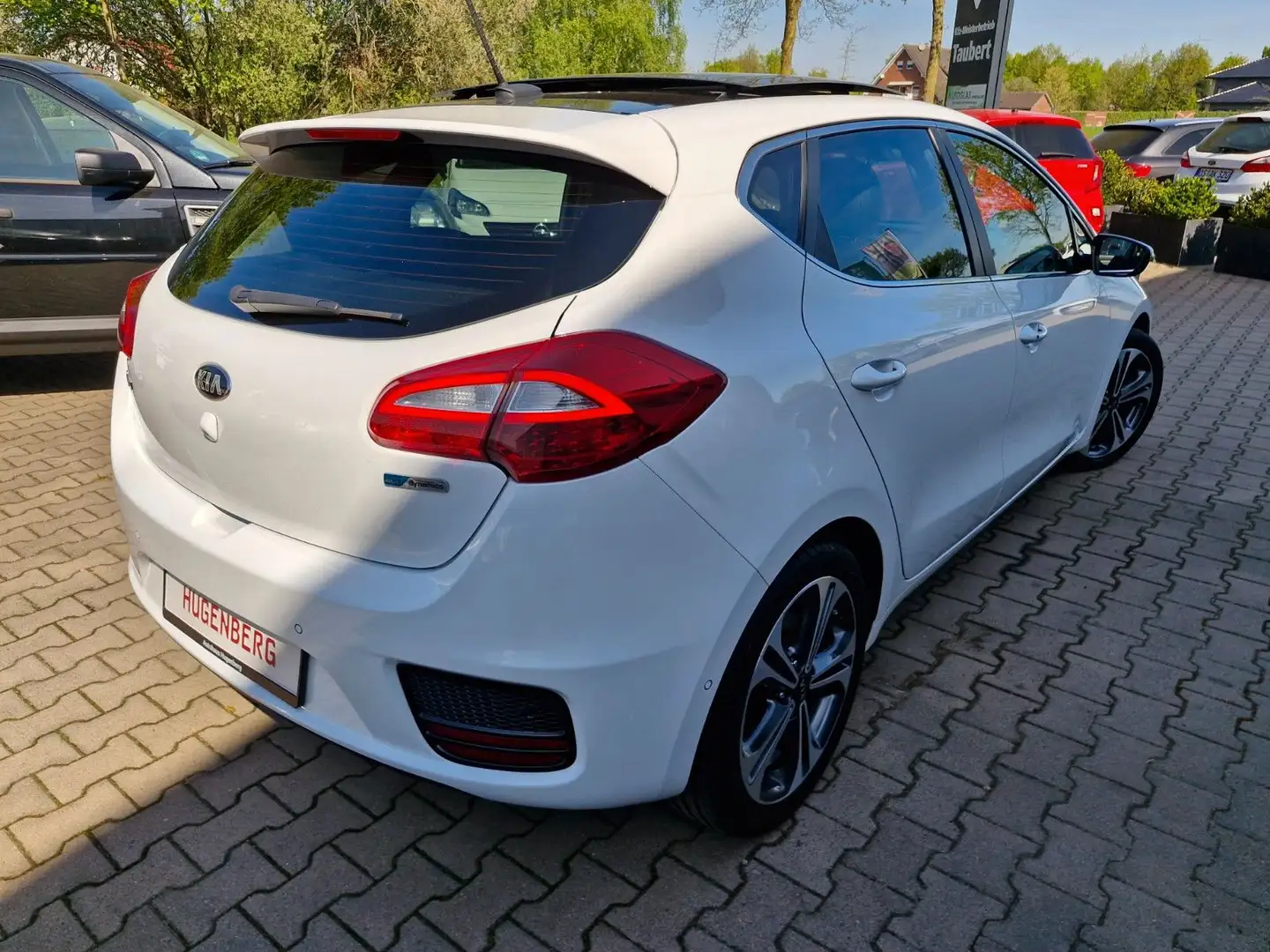Kia Ceed / cee'd 1.6 CRDi Aut. Platinum Blanc - 2