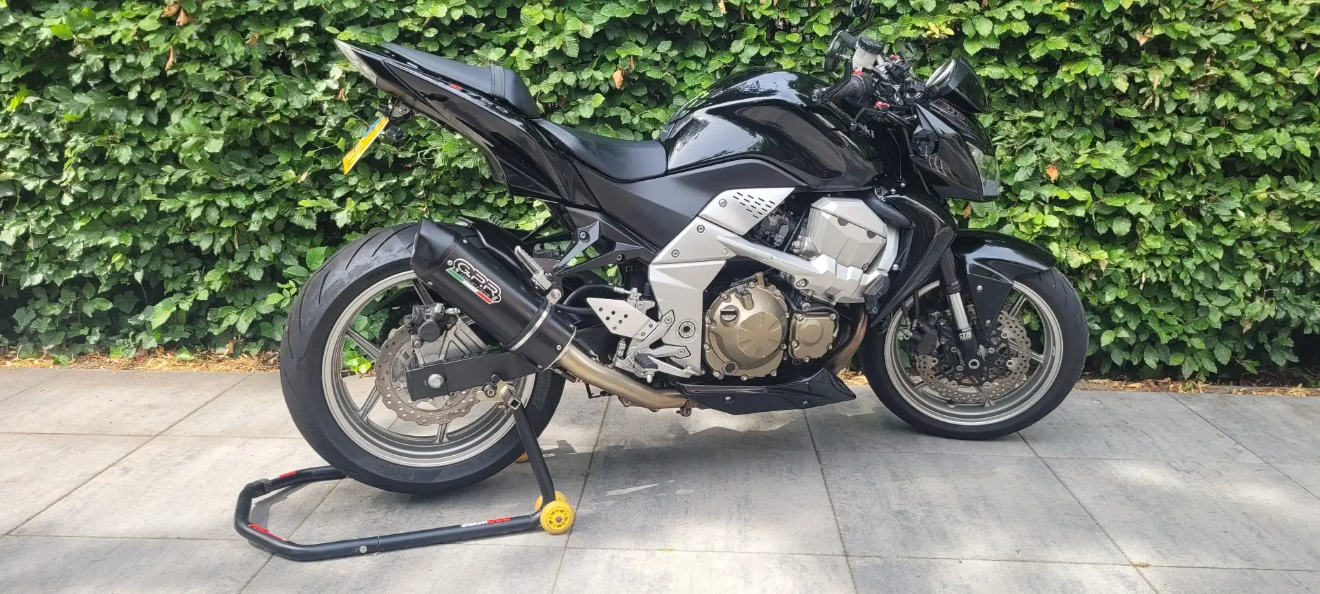 Kawasaki Z 750 Negro - 2