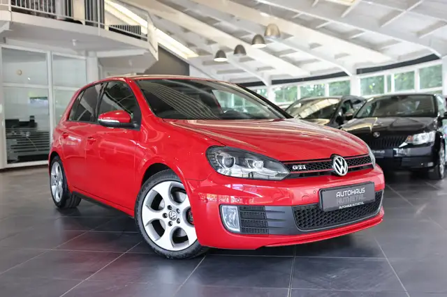 2012 Volkswagen Golf in Red for sale