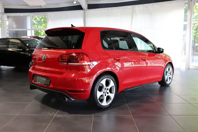 Volkswagen Golf view 6