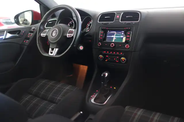 Volkswagen Golf view 8