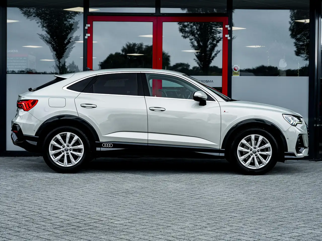 Audi Q3 Sportback 35 TFSI Pro Line S S-Line Trekhaak, миниатюра 9