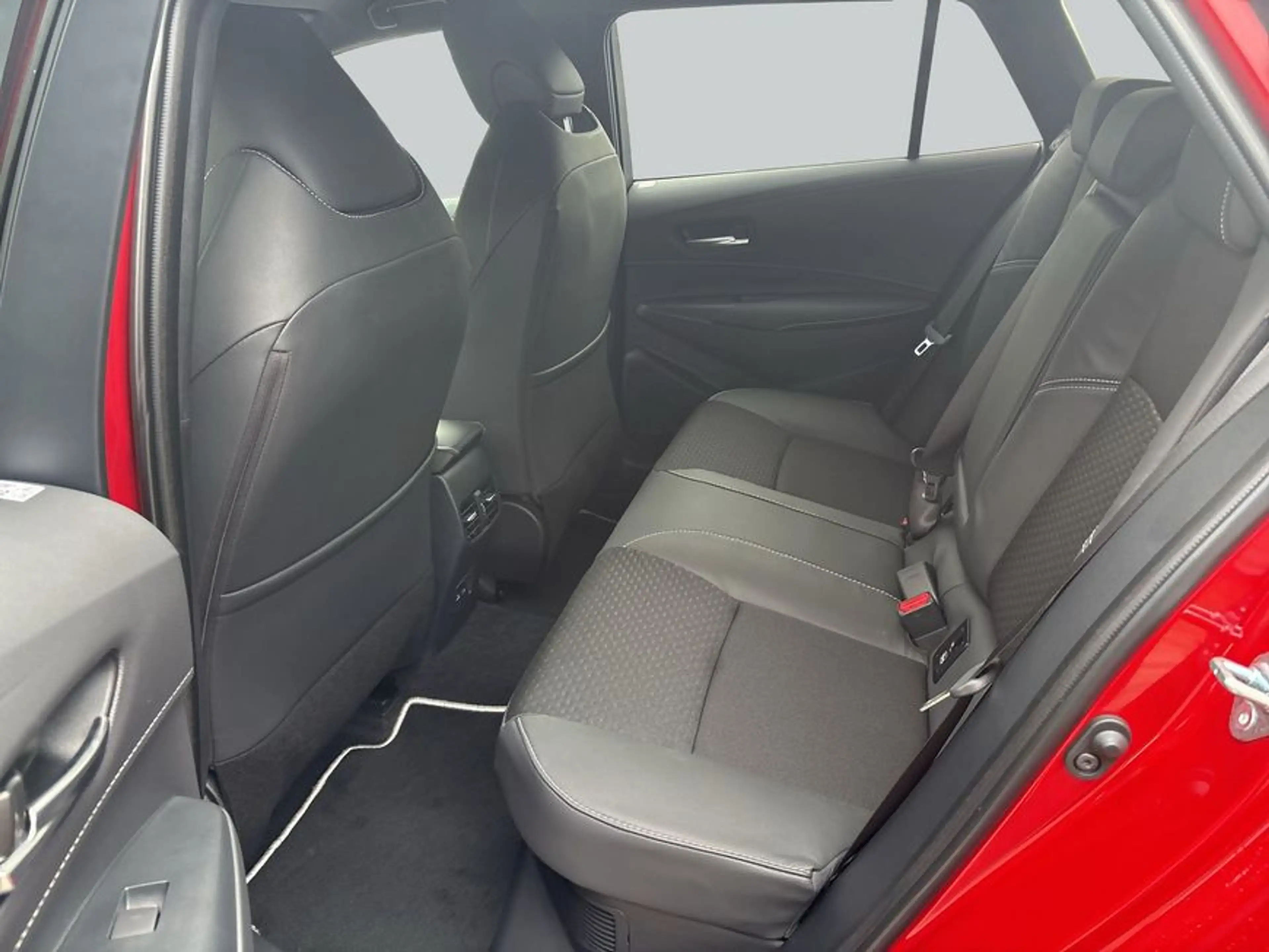 Toyota Corolla 2.0 Hybrid TS Lounge Edition Head-Up WKR — photo 11