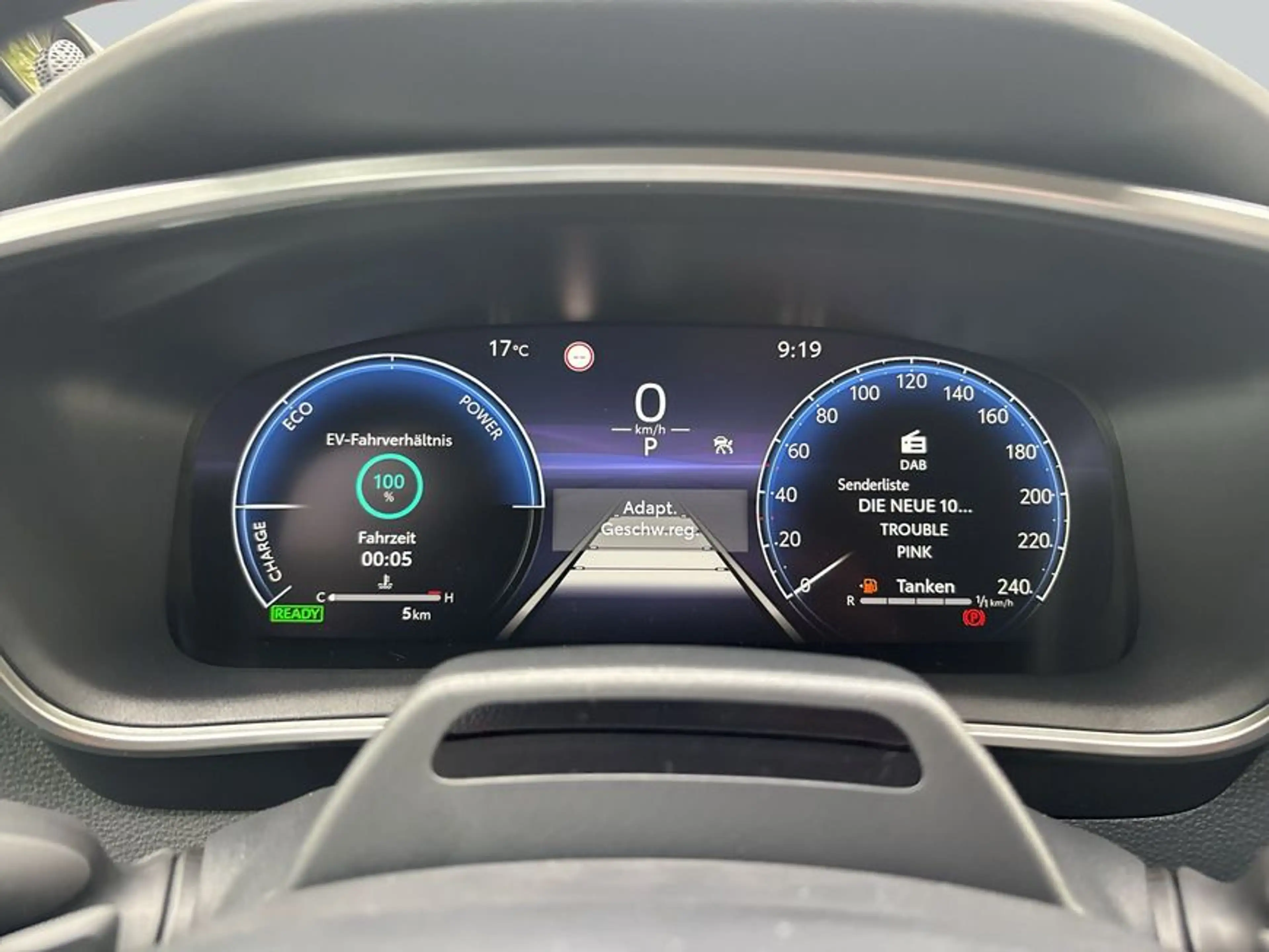Toyota Corolla 2.0 Hybrid TS Lounge Edition Head-Up WKR — photo 17