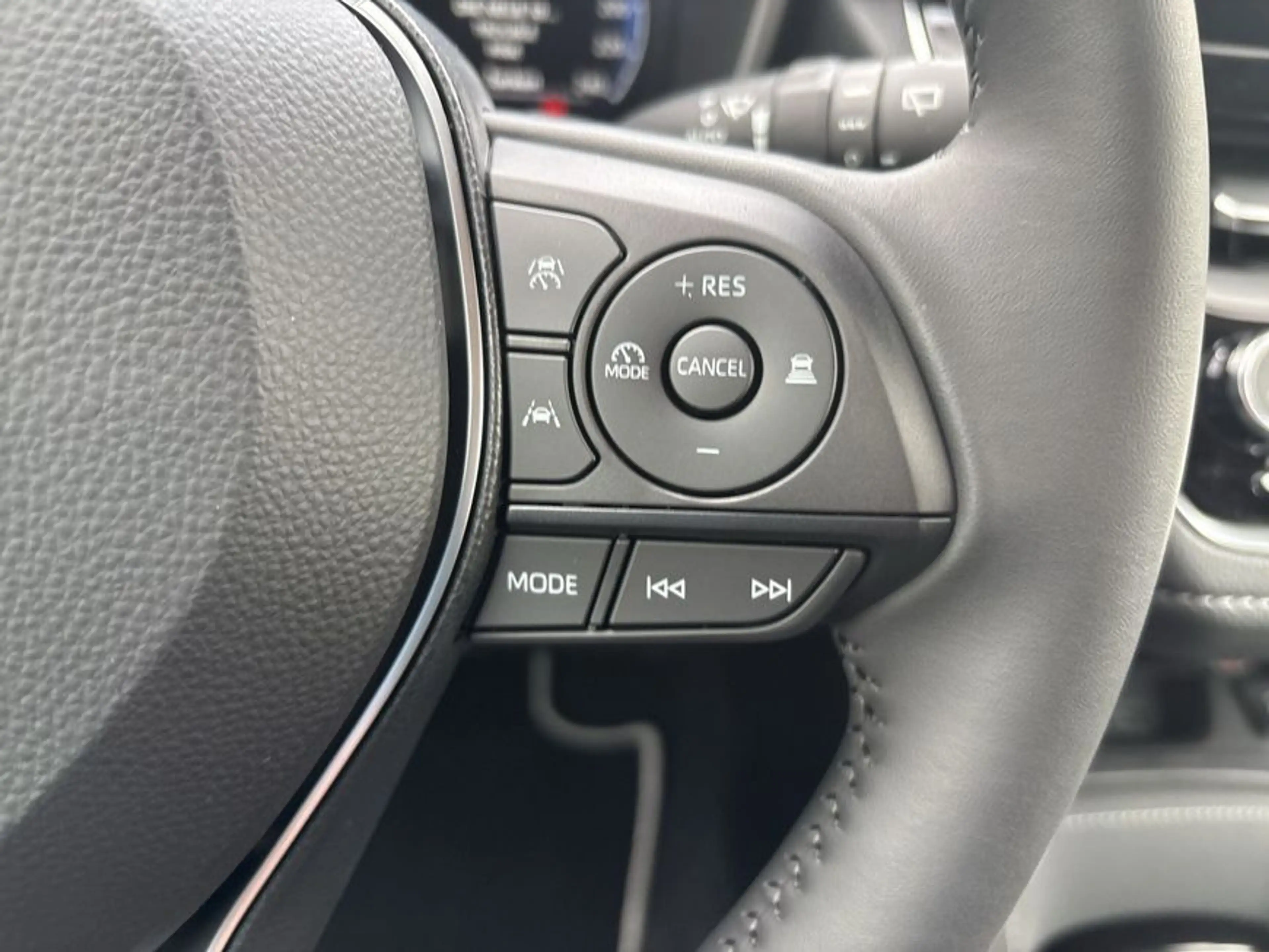 Toyota Corolla 2.0 Hybrid TS Lounge Edition Head-Up WKR — photo 25