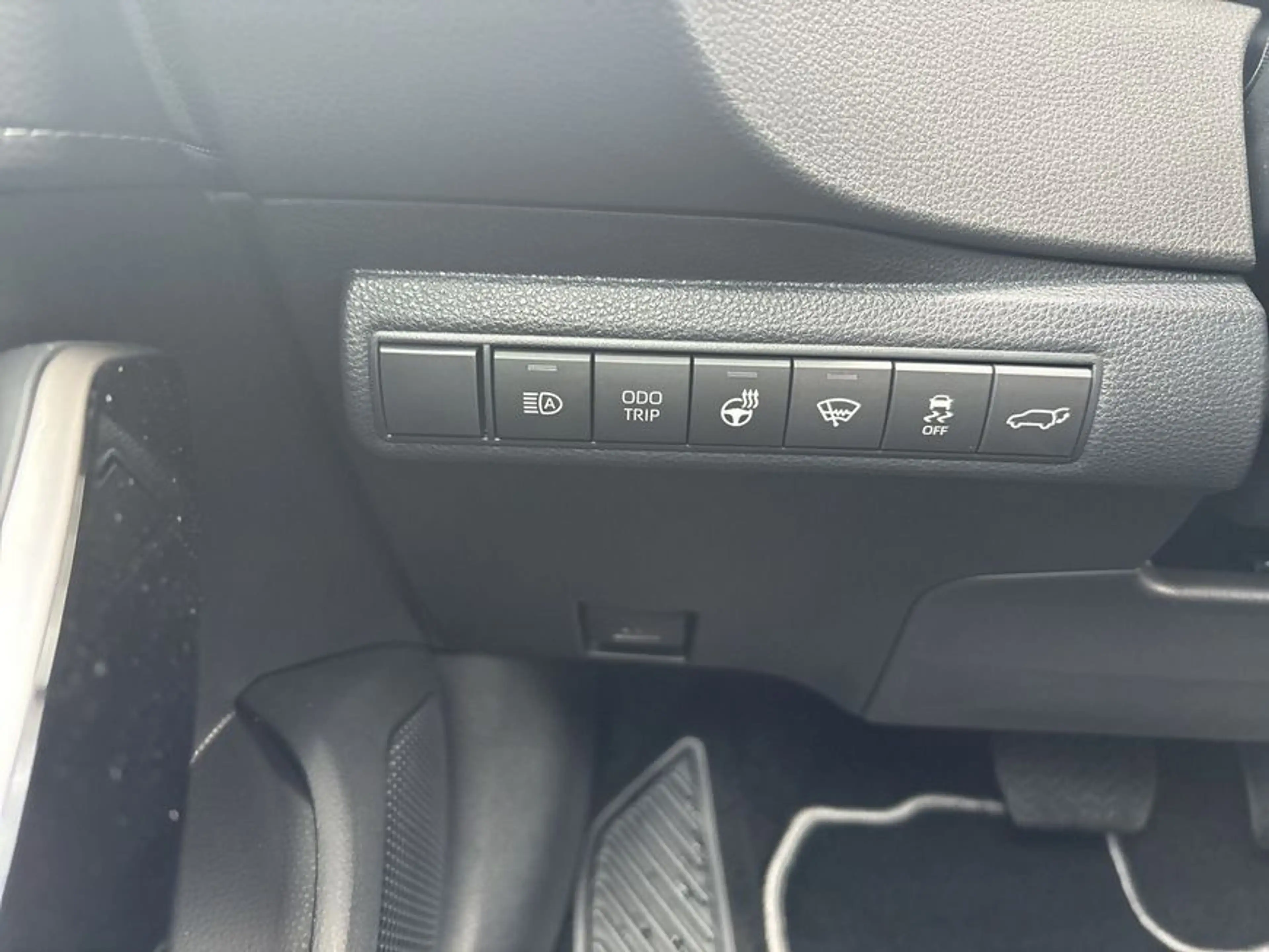 Toyota Corolla 2.0 Hybrid TS Lounge Edition Head-Up WKR — photo 26