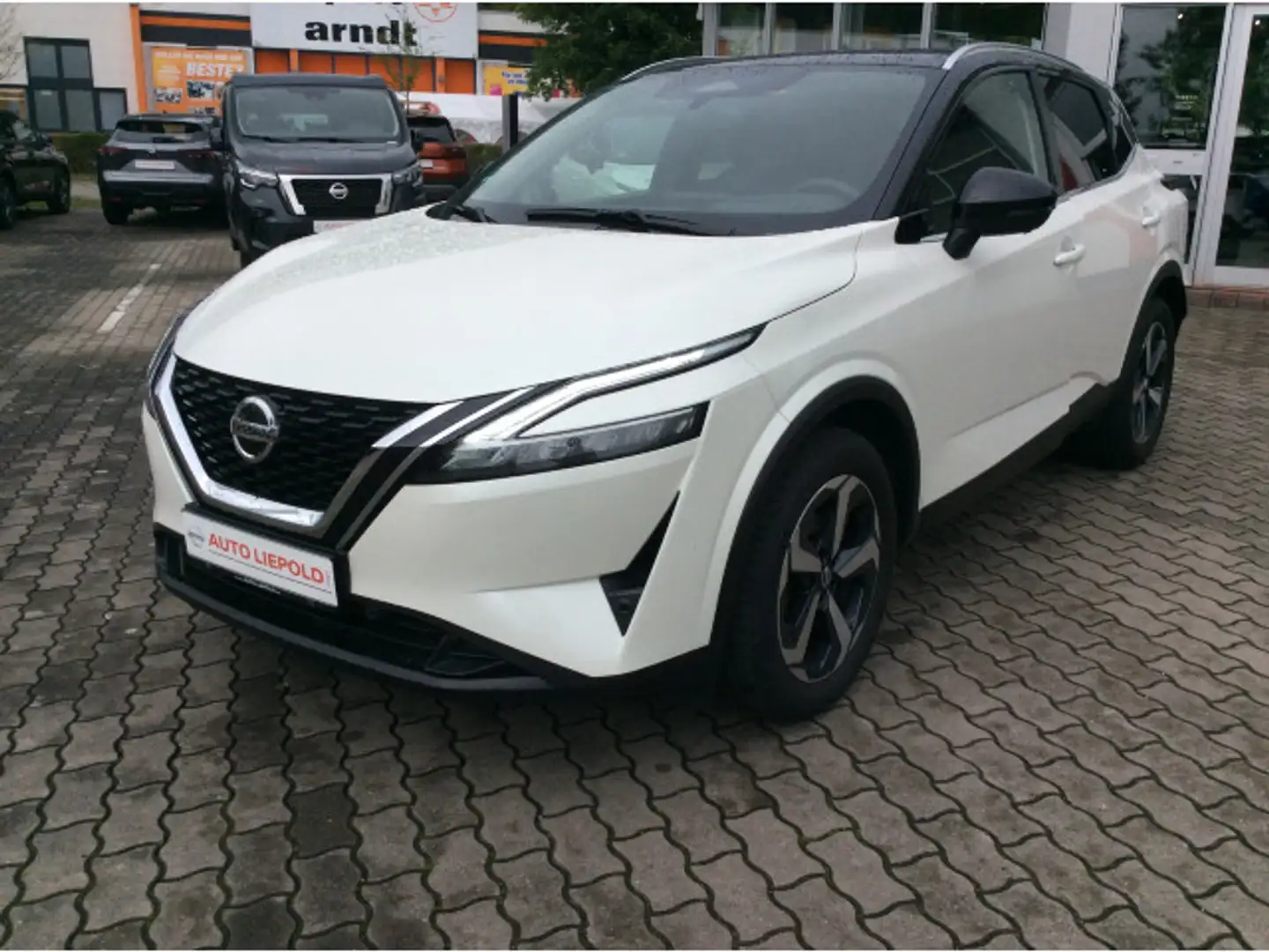 Nissan Qashqai 1.3 DIG-T Premier Limited Edition AT 160 Schwarz - 2