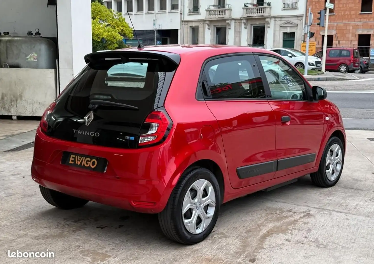 Renault Twingo ZE III (2) E-TECH ZEN MY21 R80 22 KWH ACHAT-INTEGRAL Rouge - 2
