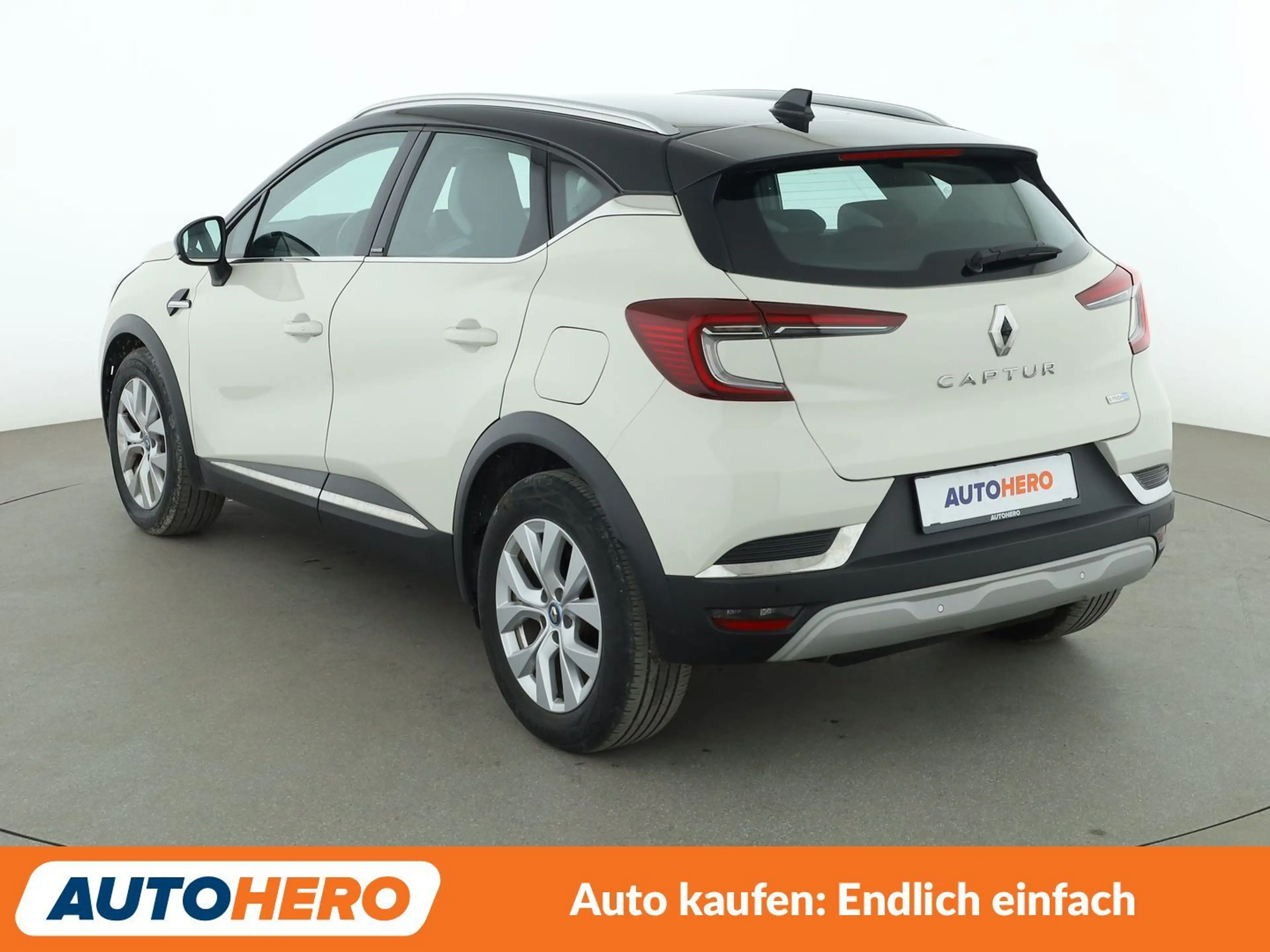 Renault Captur 1.6 Hybrid E-Tech Intens Aut.*NAVI*CAM* — photo 4