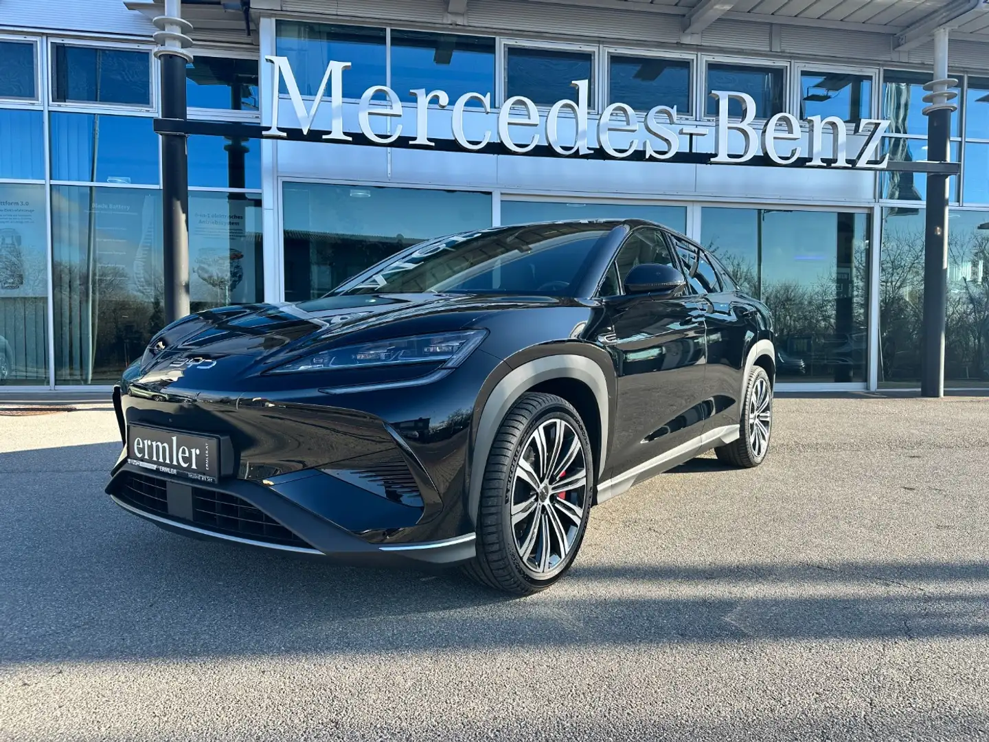 BYD Sealion 7 Excellence AWD MY2025 sofort verfügbar Schwarz - 2