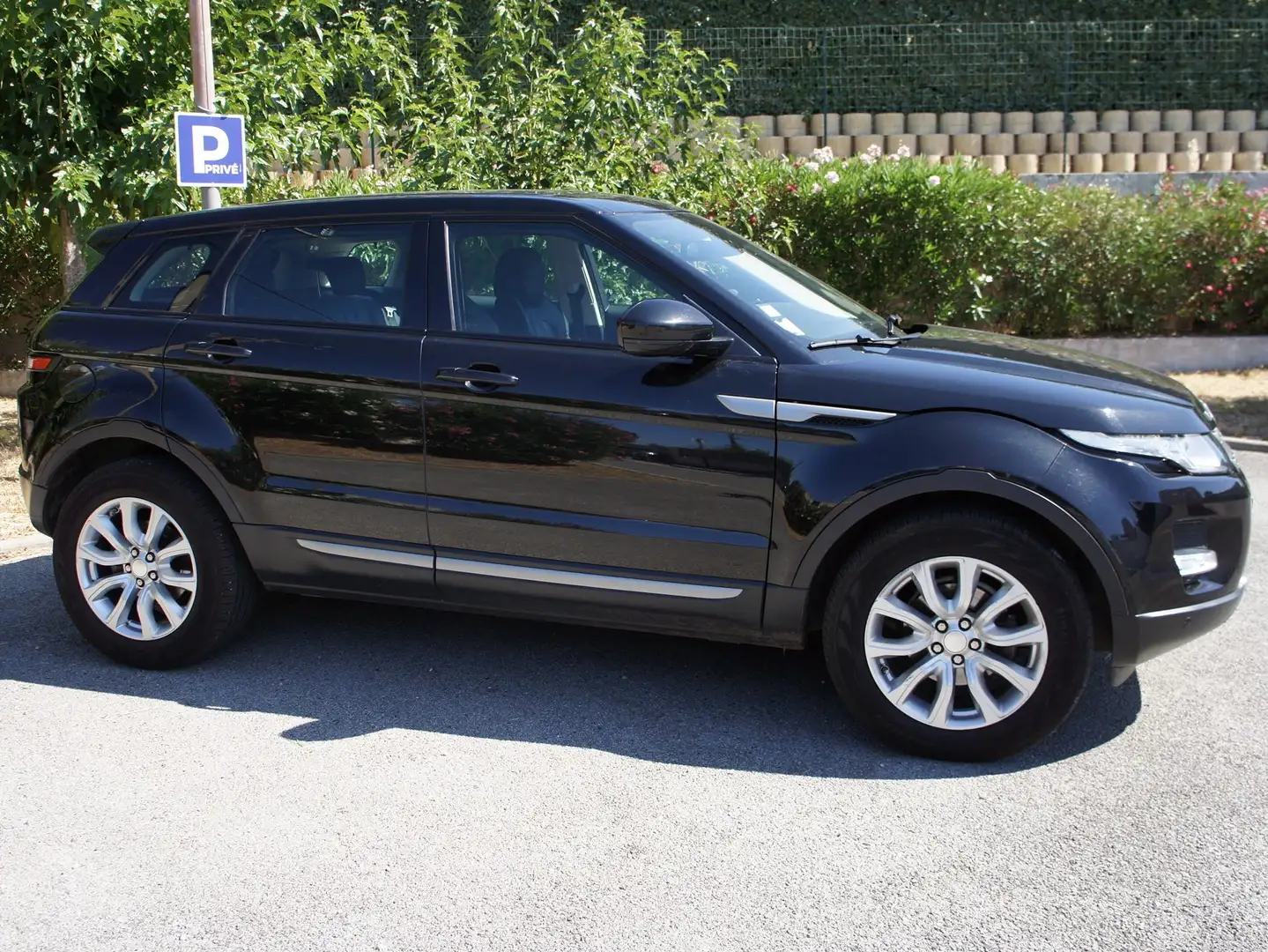 Land Rover Range Rover Evoque 2.2 TD4 PACK TECH Zwart - 1