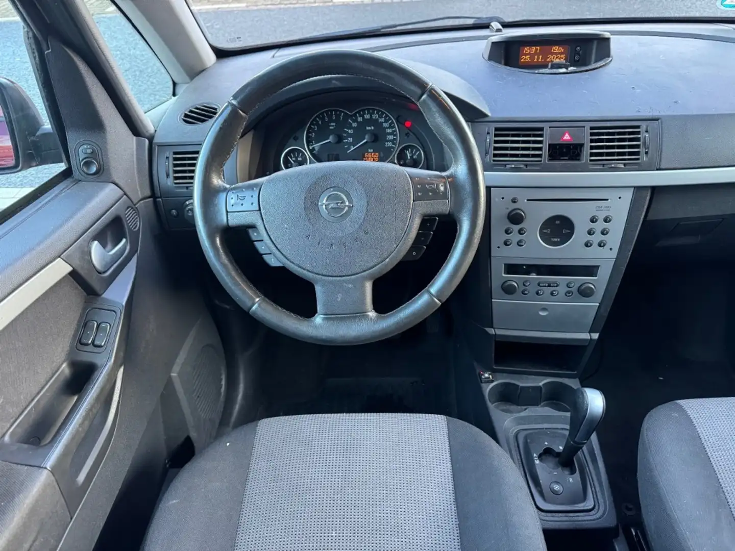 Opel Meriva 1.6-16V Maxx Cool CLIMA GOEDE AUTO LPG NAP APK 4-2 Rood - 2