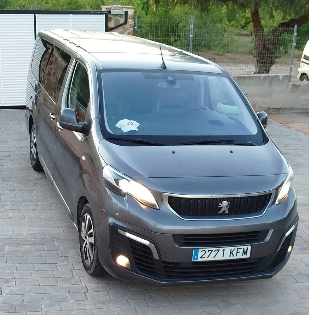 Peugeot Traveller Traveller 2.0BlueHDI Allure Long 150 Allure Gris - 2