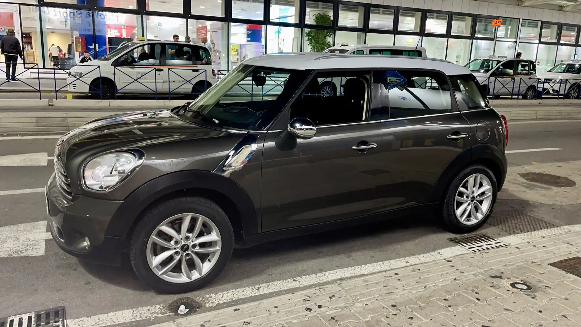 MINI Countryman D - 1