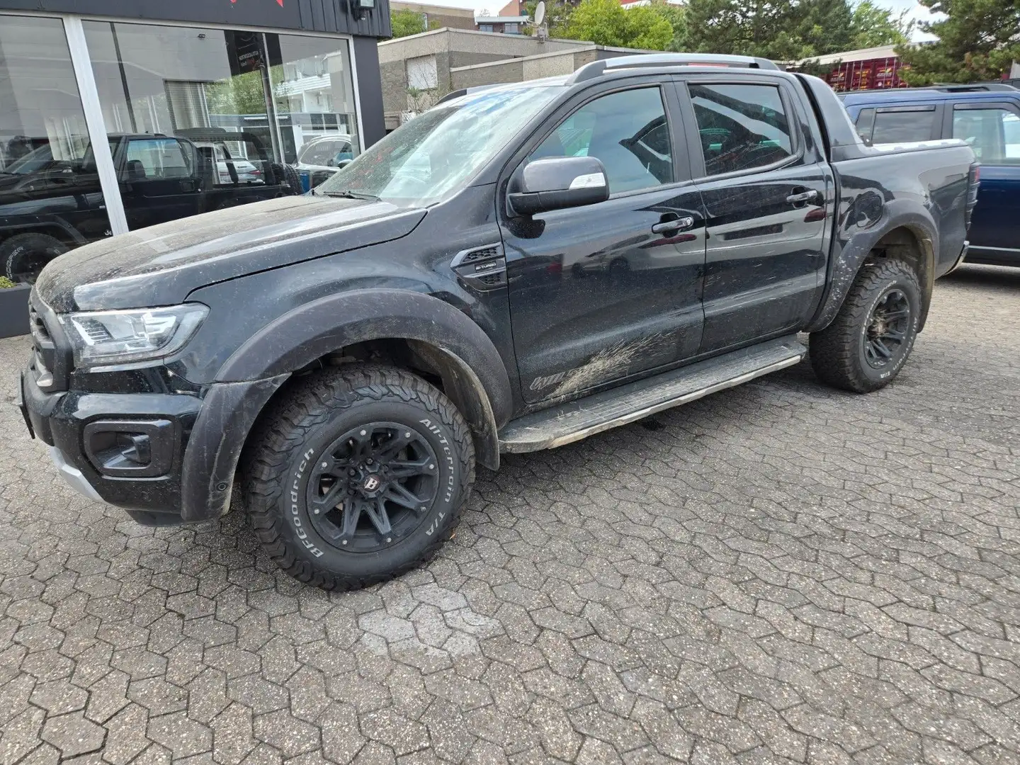 Ford Ranger Wildtrak 4x4 LEDER/KAMERA/T-A Reifen Schwarz - 2