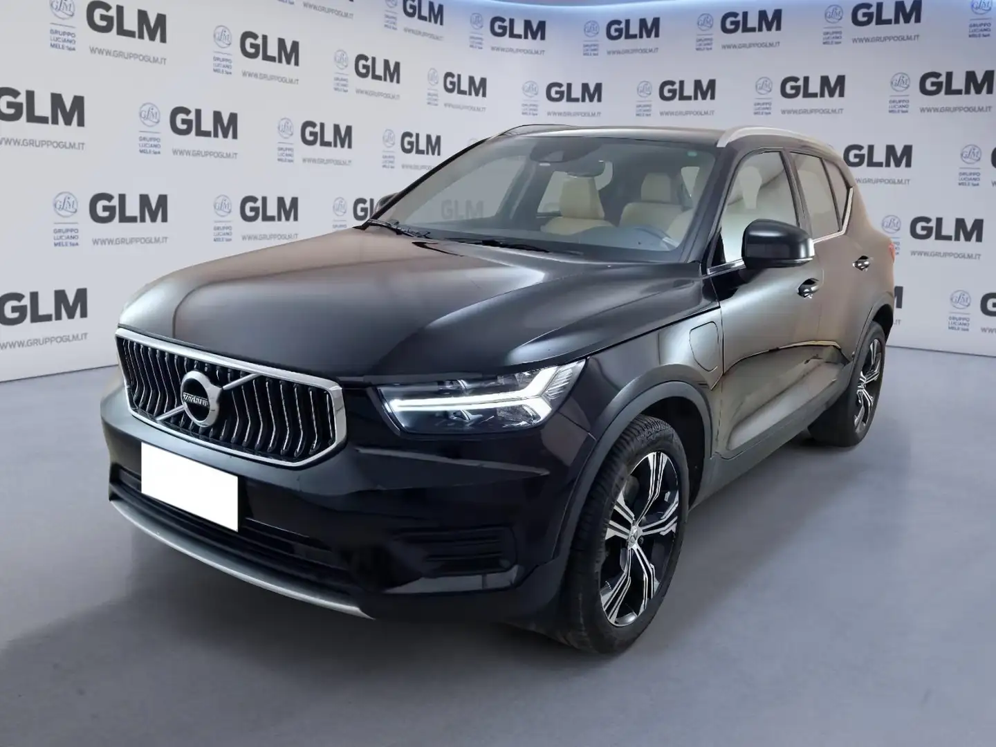 Volvo XC40 T4 Recharge Plug-in Hybrid Inscription Zwart - 1