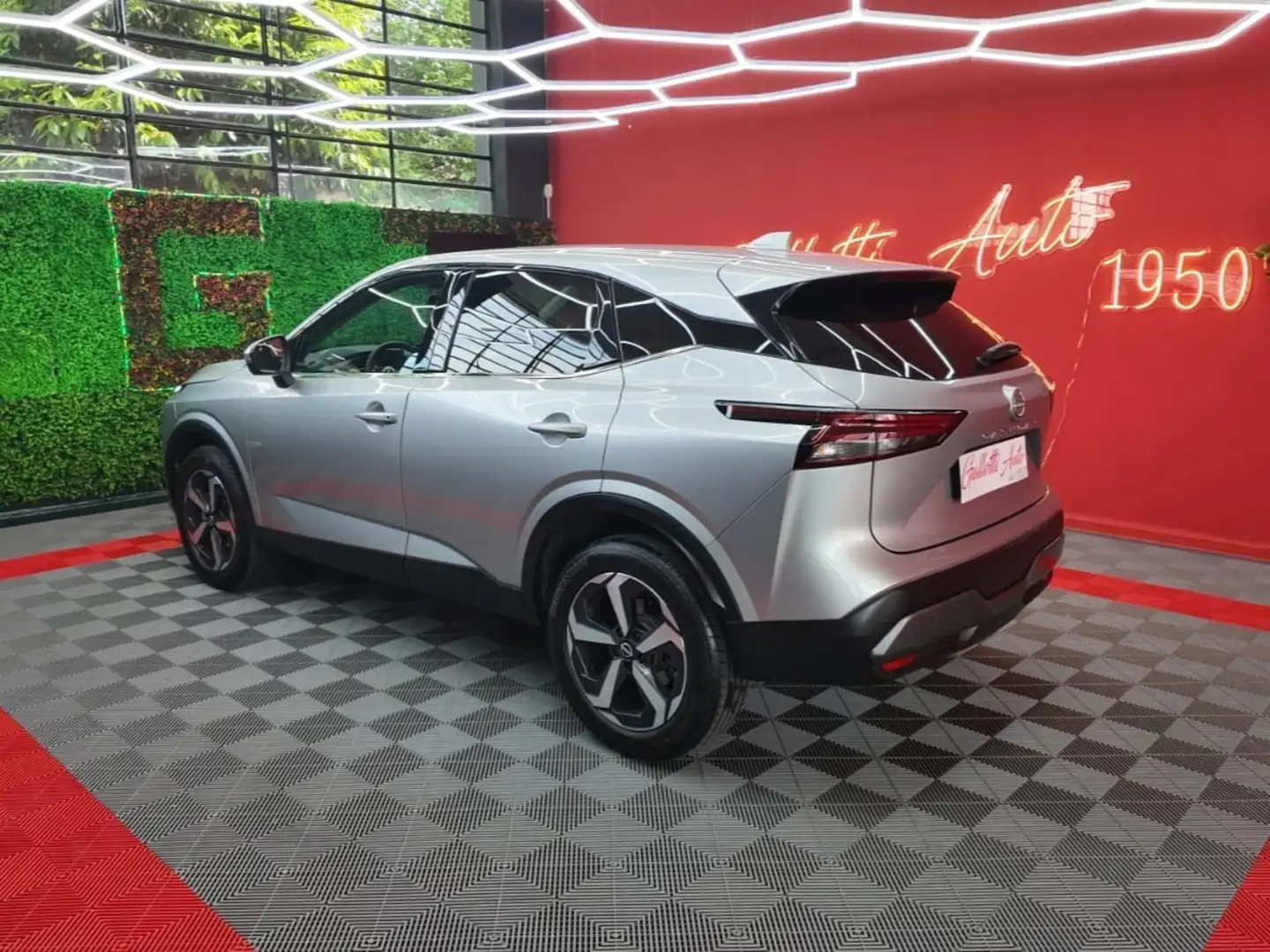 Nissan Qashqai 1.3 mhev N-Connecta 2wd 140cv Grau - 2