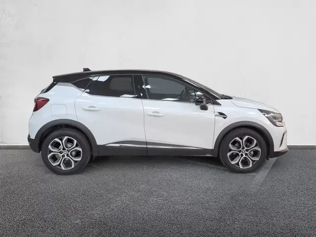 Renault Captur view 4