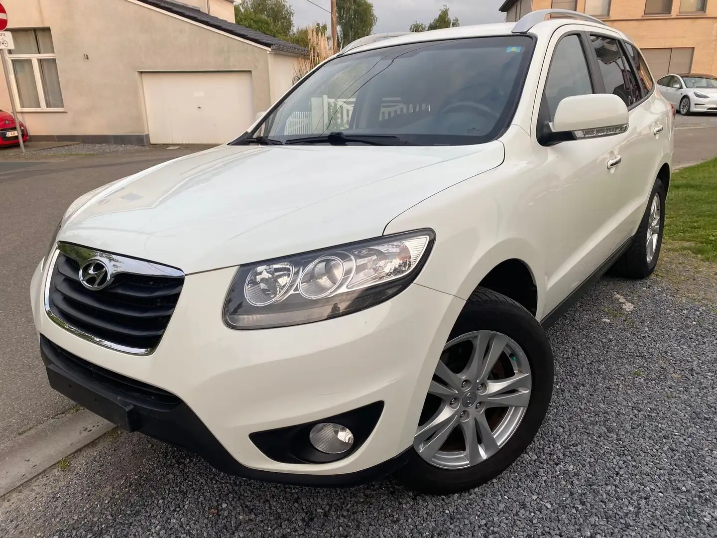 Hyundai SANTA FE 2.0 CRDi Comfort DPF Wit - 2