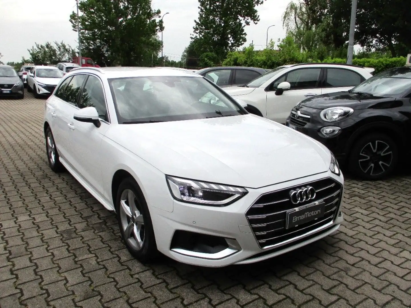 Audi A4 Avant 35 TDI/163 CV S tronic Business Advanced Bianco - 2
