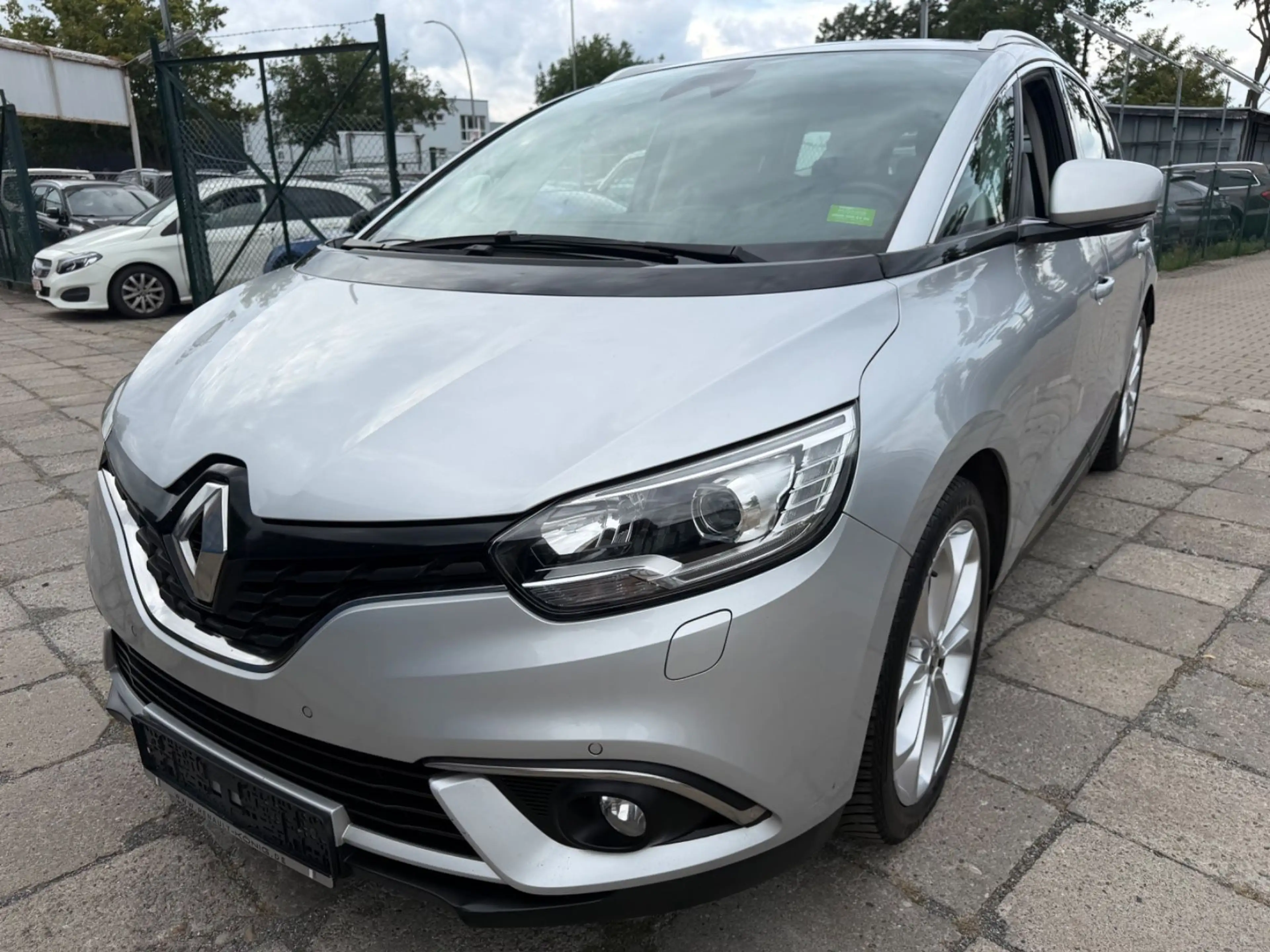 Renault Grand Scenic Experience*NAVI*SCHECKHEFT*LED*XENO — photo 10