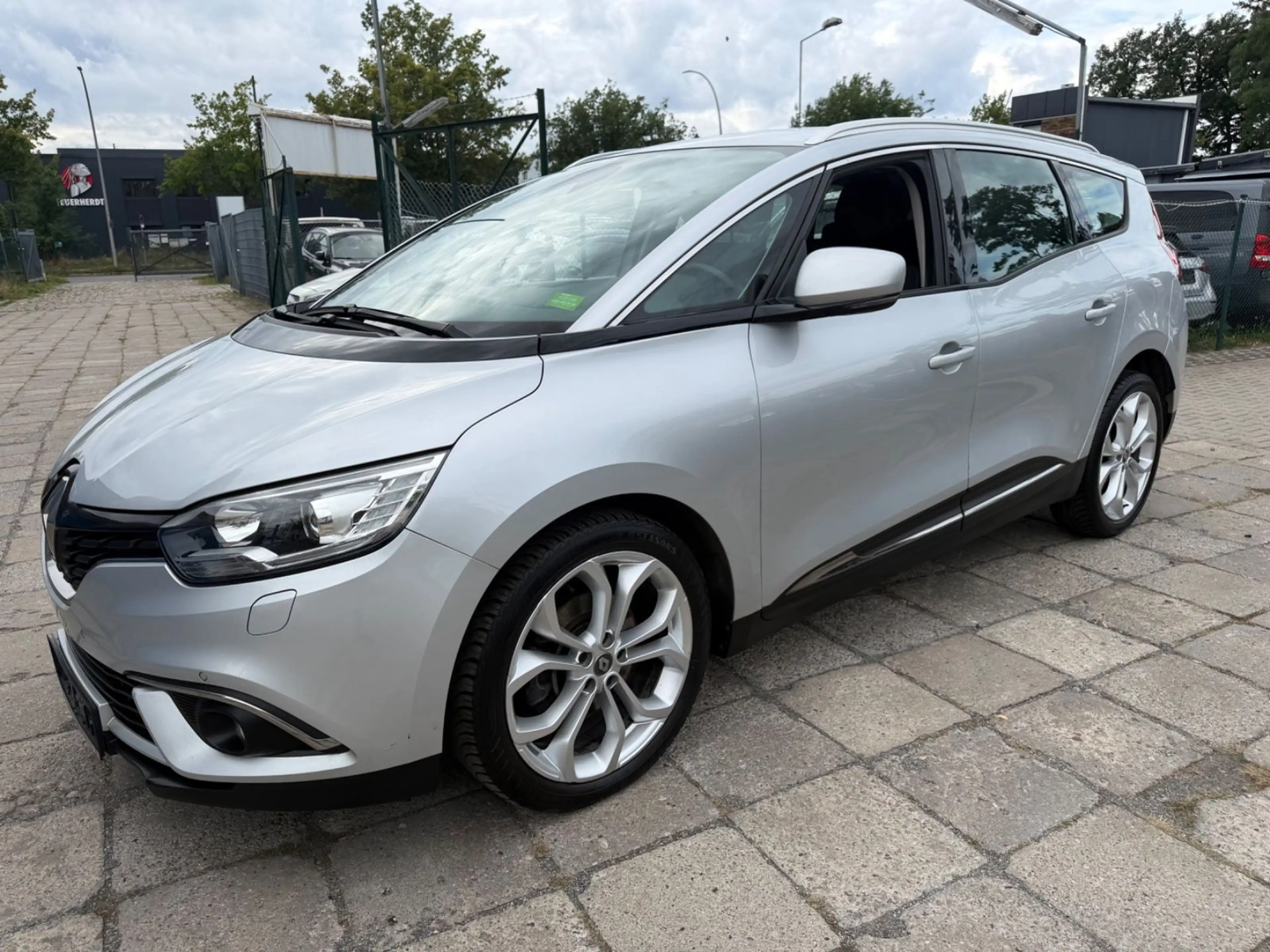 Renault Grand Scenic Experience*NAVI*SCHECKHEFT*LED*XENO — photo 2
