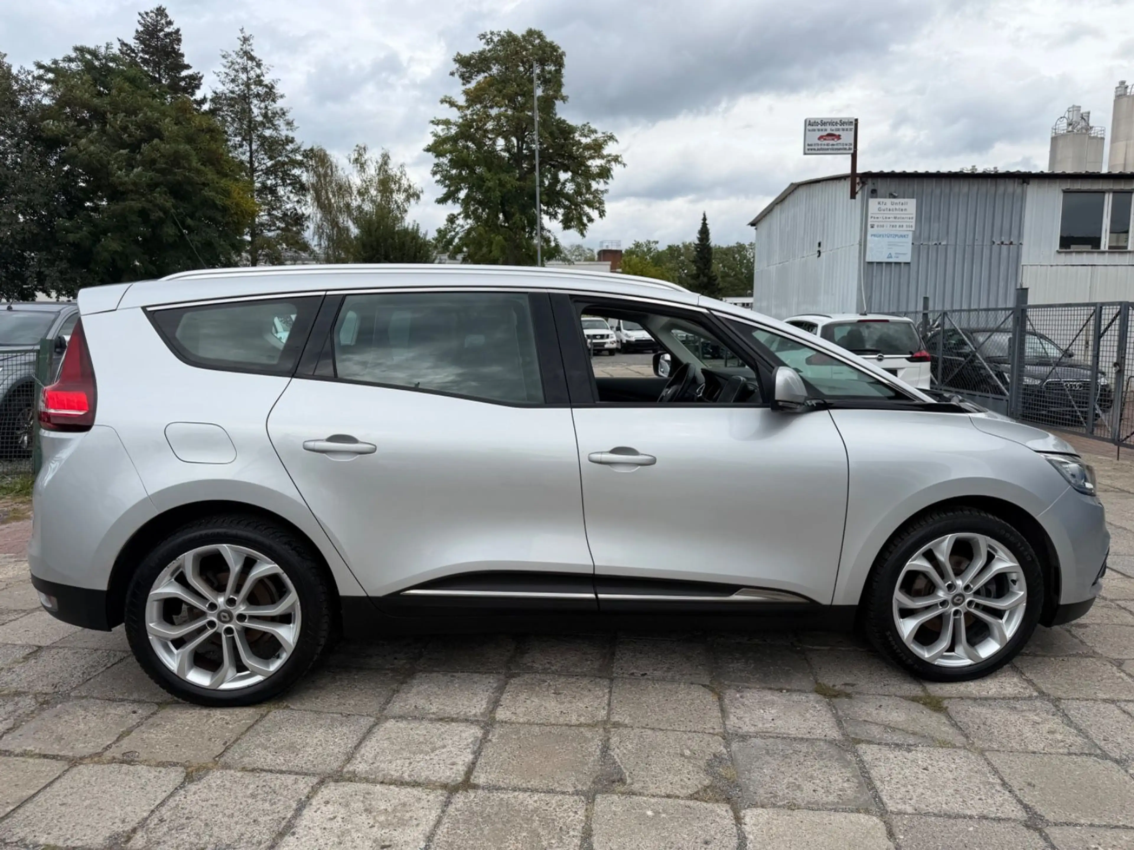Renault Grand Scenic Experience*NAVI*SCHECKHEFT*LED*XENO — photo 11