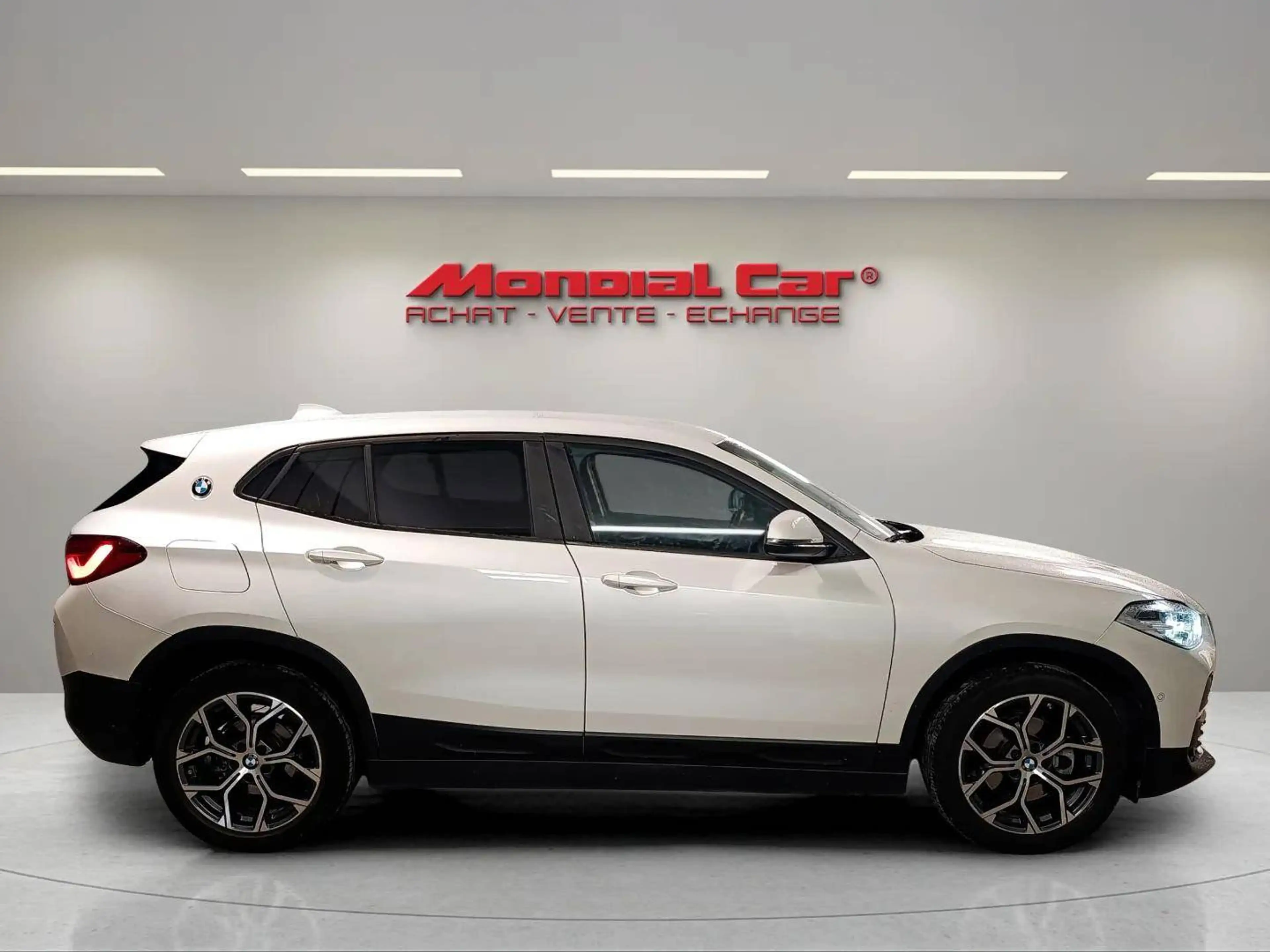 BMW X2 1.5iA sDrive18 OPF * A voir à Beaumont * — photo 5