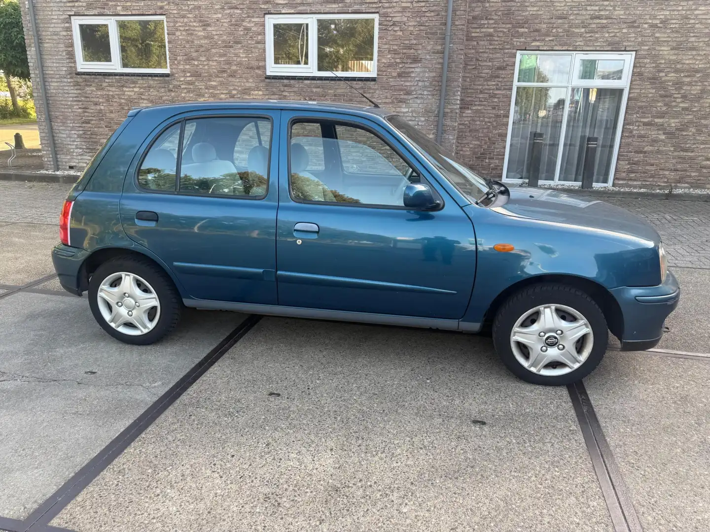 Nissan Micra 1.4 Miracle CVT ((( AUTOMAAT/ nieuwe apk ))) AIRCO Blau - 2