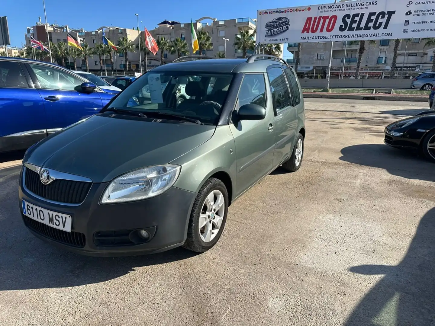 Skoda Roomster Berlina Manual de 5 Puertas Grün - 1