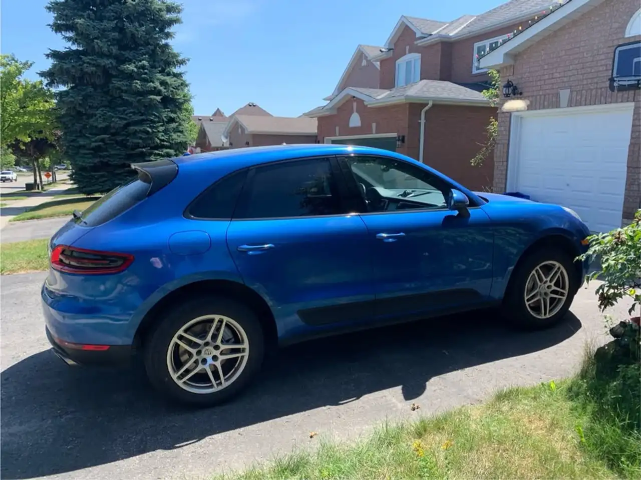 Porsche Macan снимка Porsche Macan