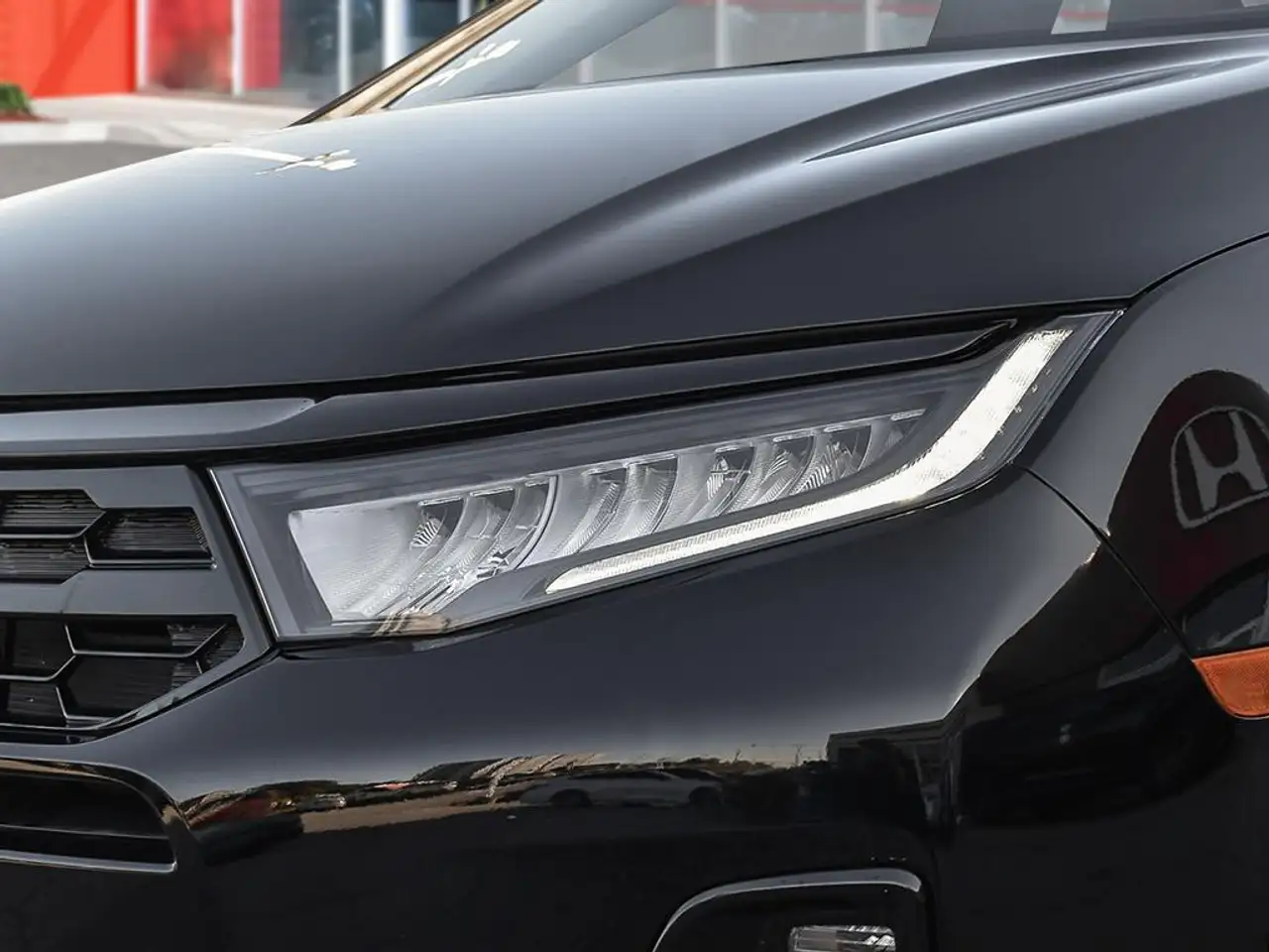 Honda Odyssey снимка Honda Odyssey