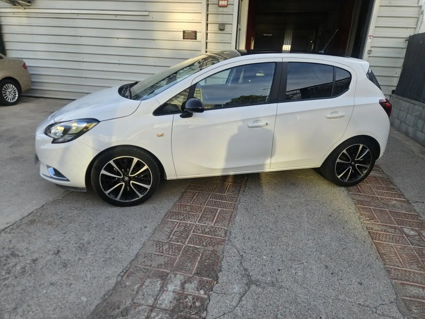 Opel Corsa 1.4 Expression Pro 90 Blanco - 2