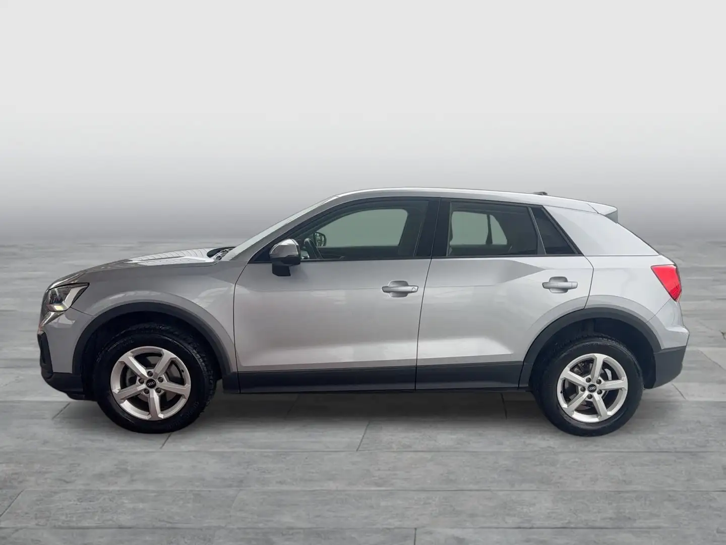 Audi Q2 30 TDI intense Silber - 2