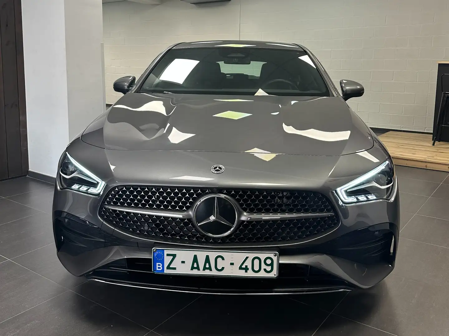 Mercedes-Benz CLA 250 Shooting Brake PHEV e Business Line (160 kW) Gris - 2