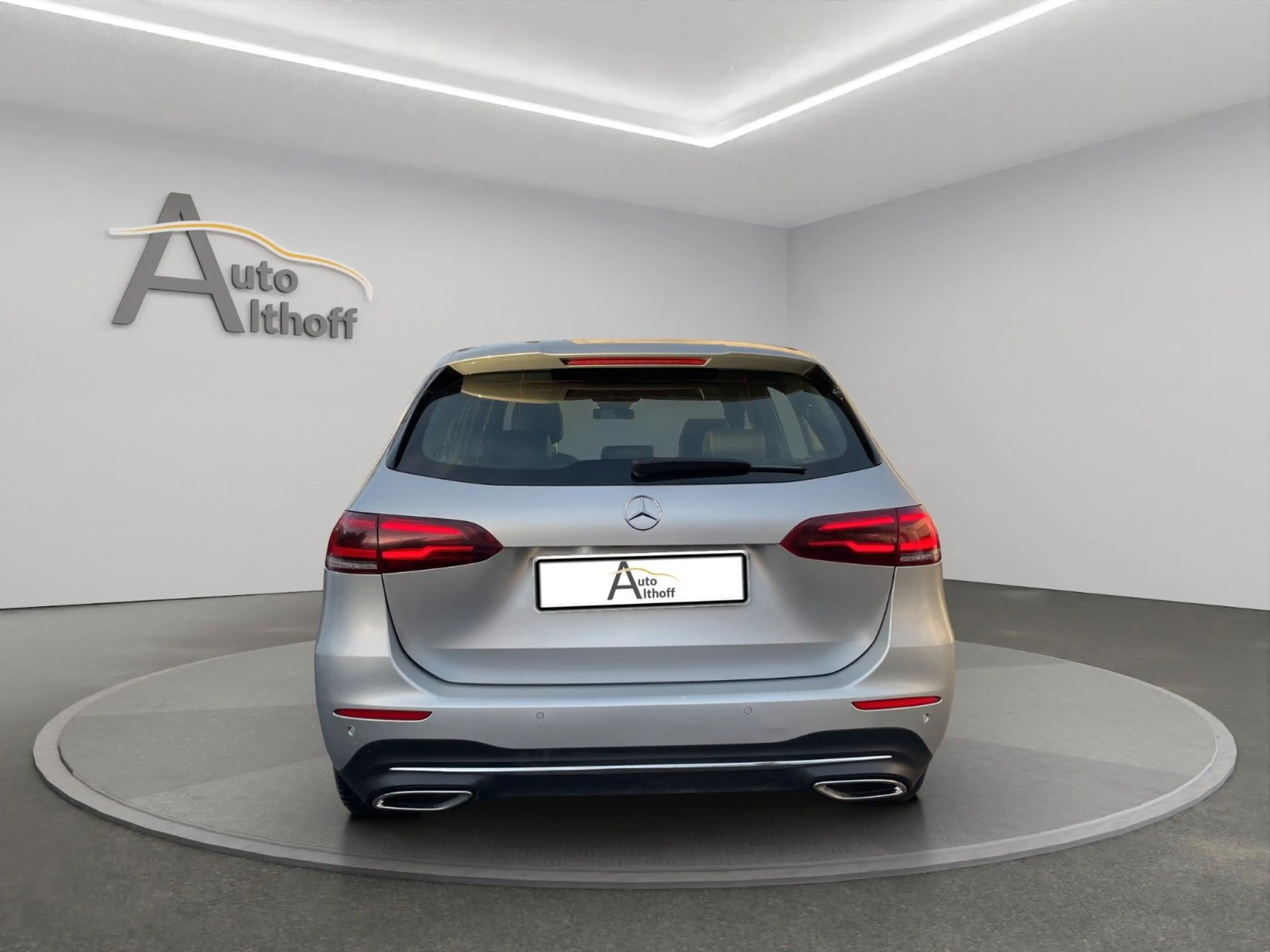 Mercedes-Benz B 220 Progressive 4Matic KAM SHZ PDC PANO — photo 5