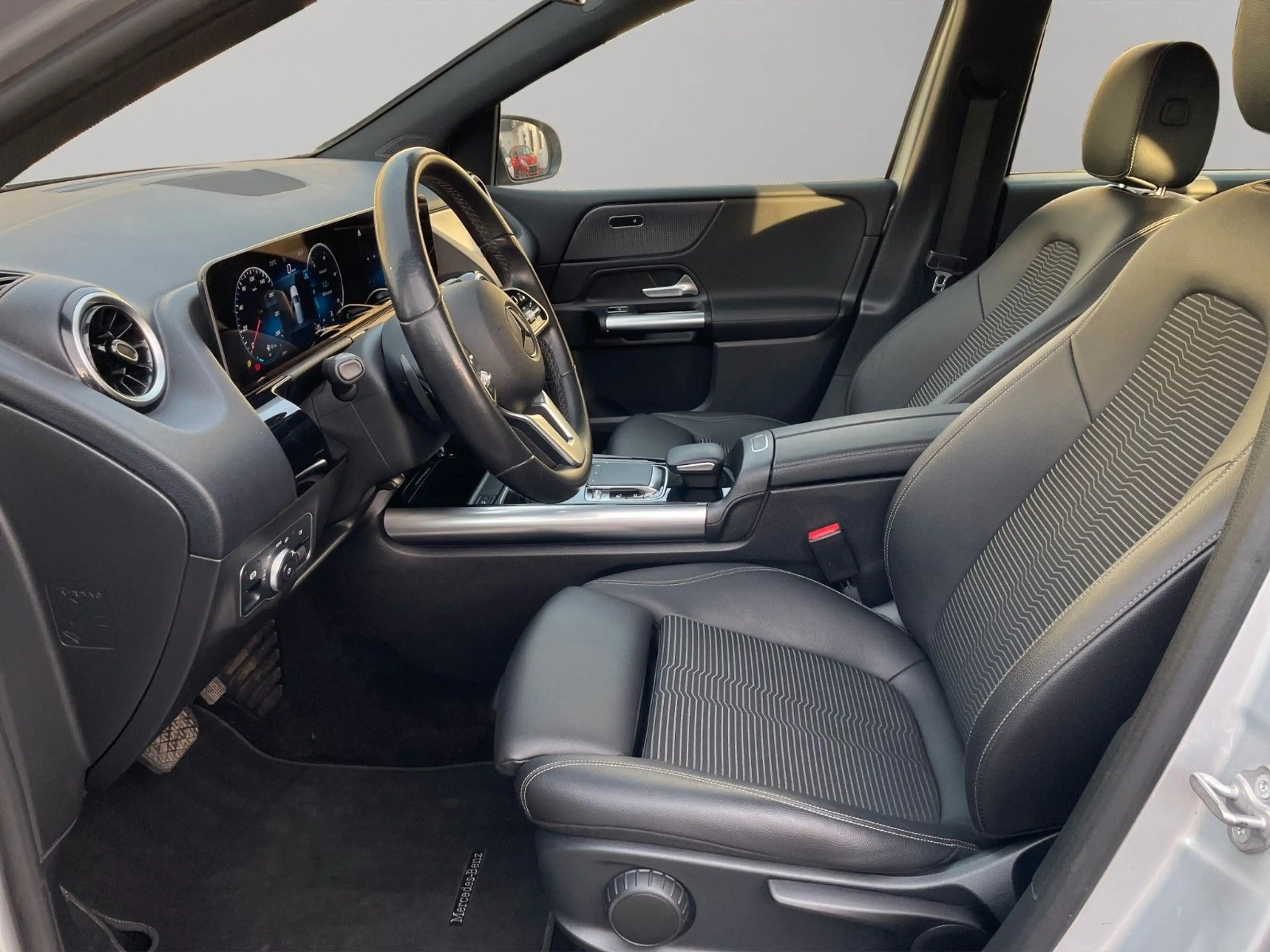Mercedes-Benz B 220 Progressive 4Matic KAM SHZ PDC PANO — photo 7