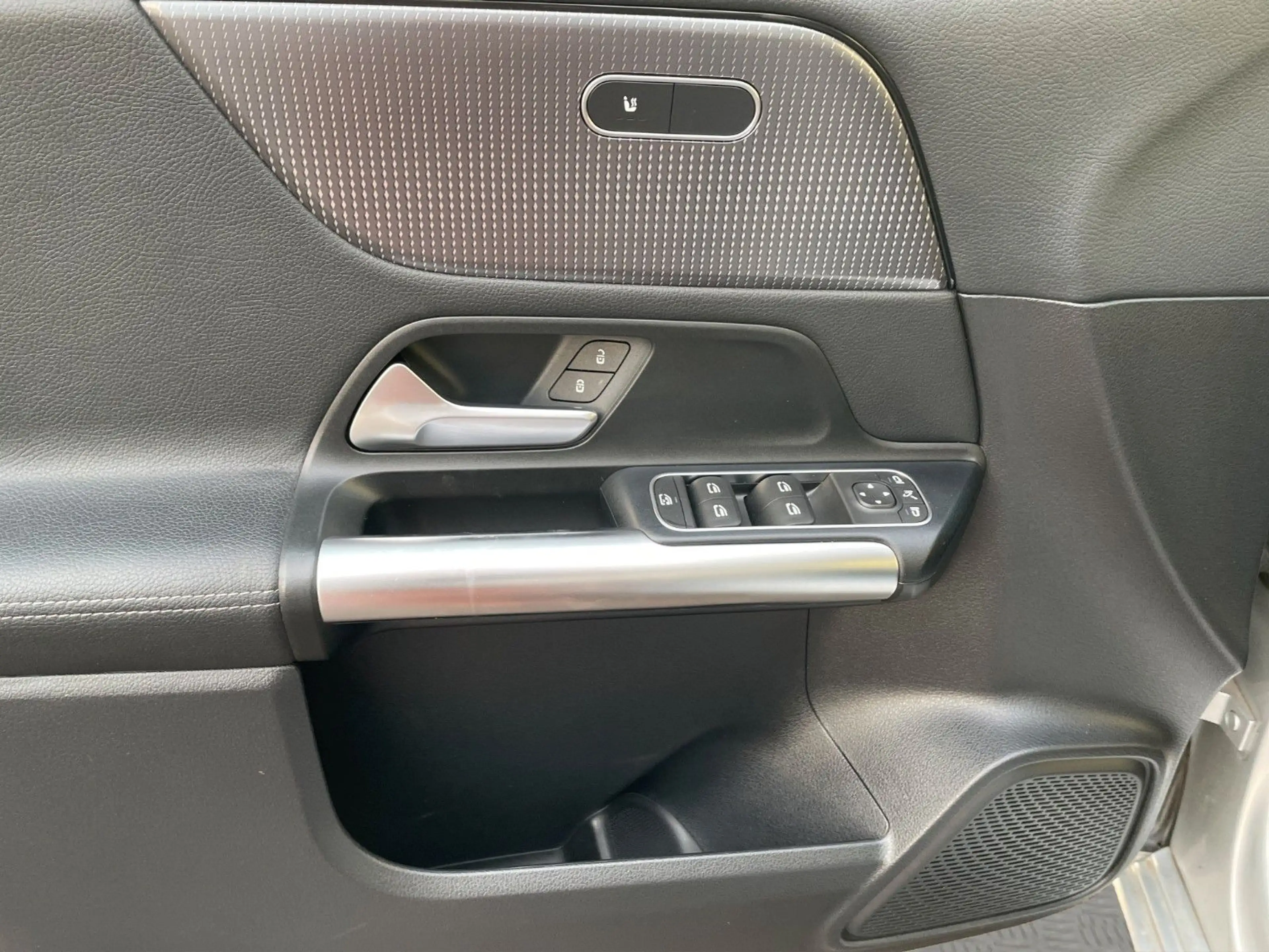 Mercedes-Benz B 220 Progressive 4Matic KAM SHZ PDC PANO — photo 12