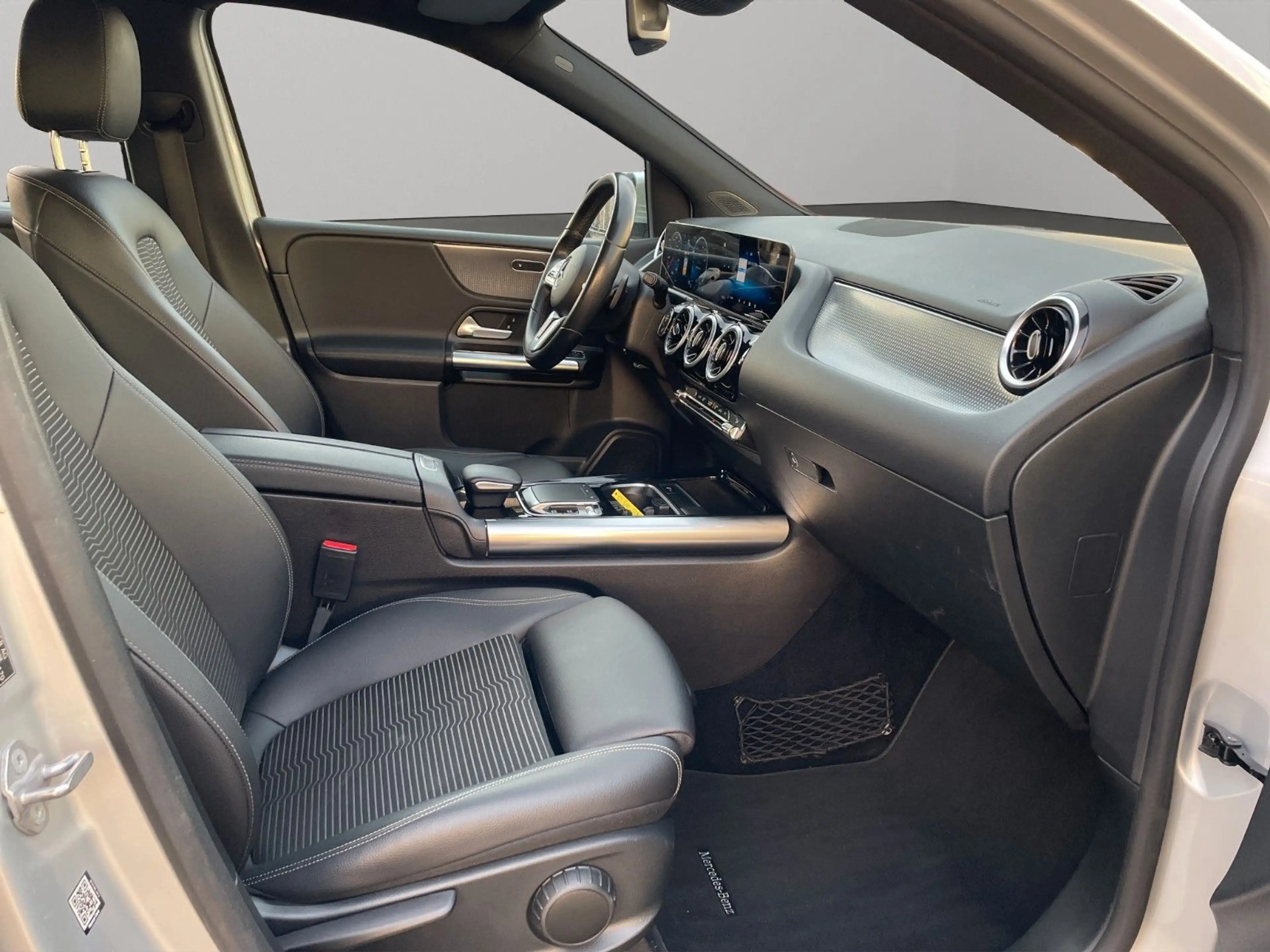 Mercedes-Benz B 220 Progressive 4Matic KAM SHZ PDC PANO — photo 11