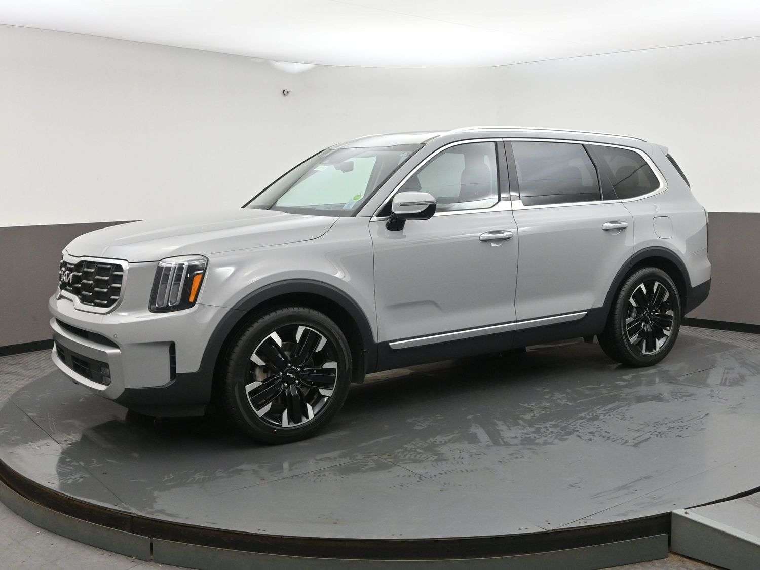 2023 Kia Telluride SX Limited Apple CarPlay/Android Auto, Leather Hea — снимка 1