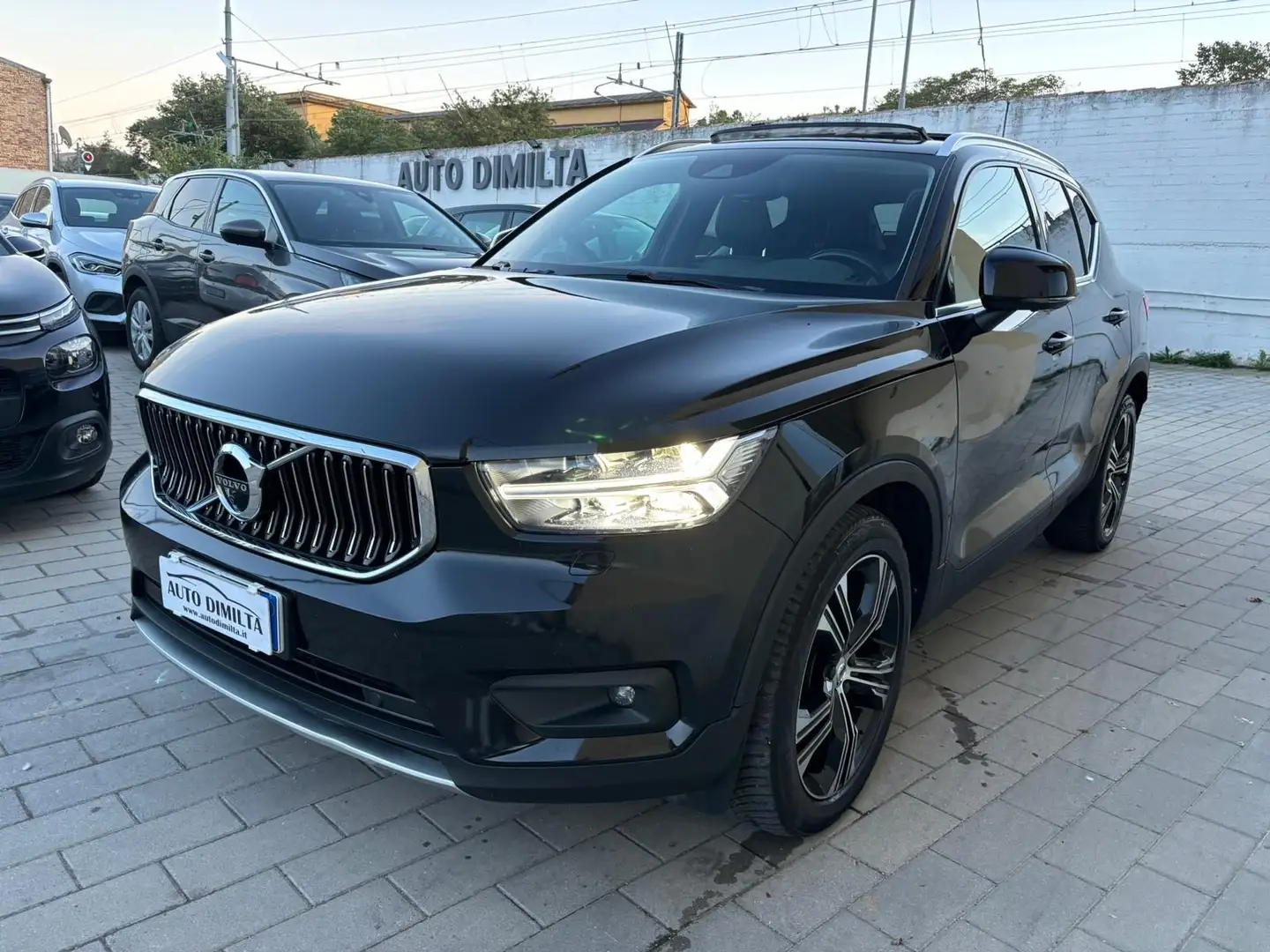 Volvo XC40 XC40 2.0 d3 TETTO Nero - 2