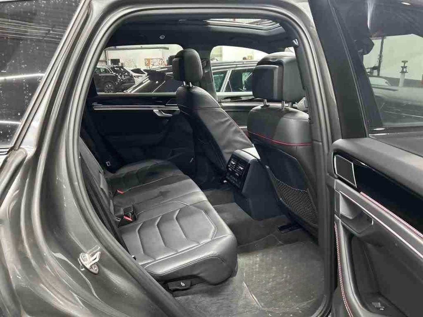 Volkswagen Touareg 4Motion R-Line Edition 20 -  - Joinsteer - #5