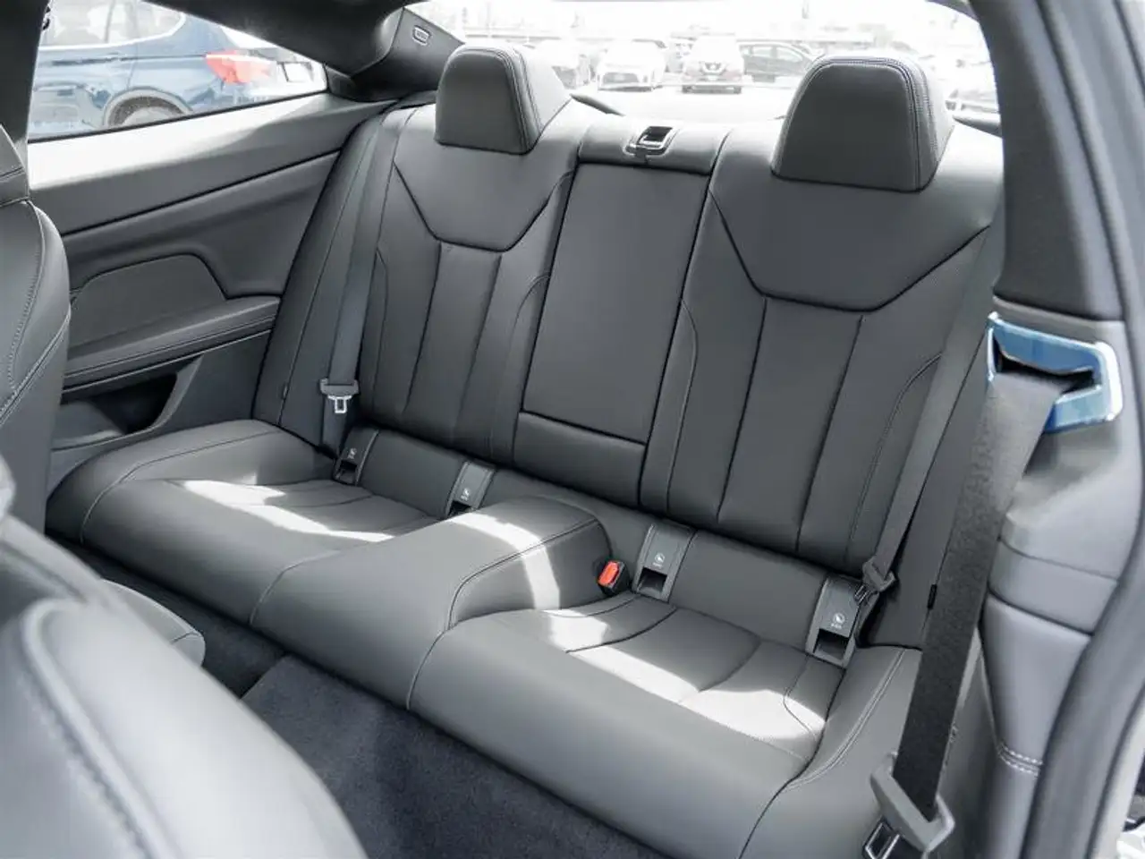BMW 4 Series снимка BMW 4 Series