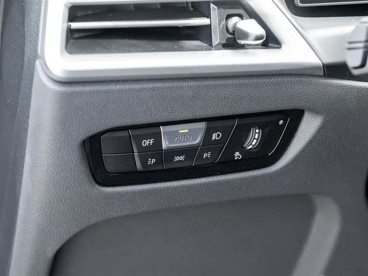 BMW 4 Series снимка BMW 4 Series