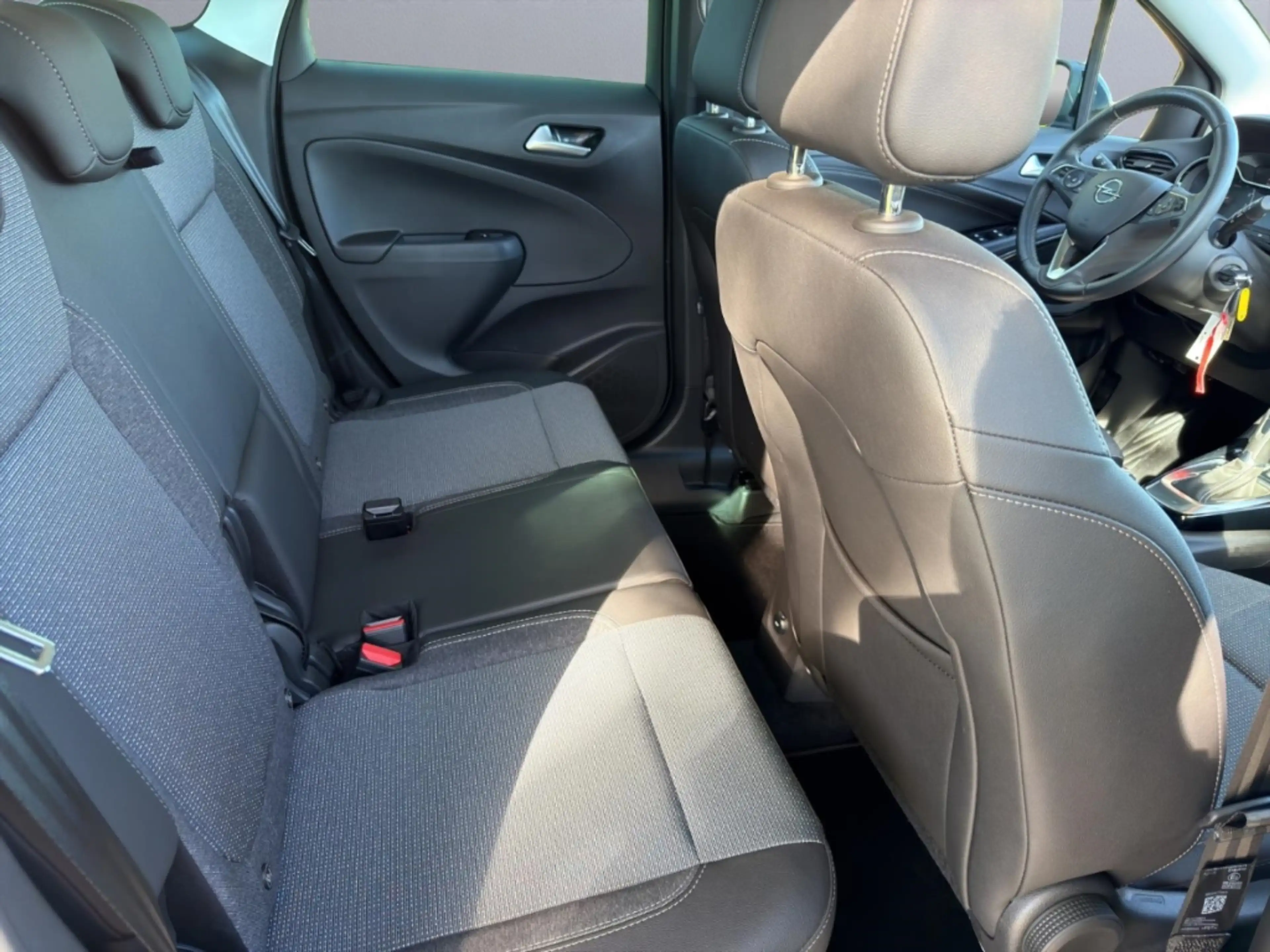 Opel Crossland Elegance Paket ATG Navi Allwetterreifen Klimaautom — photo 9