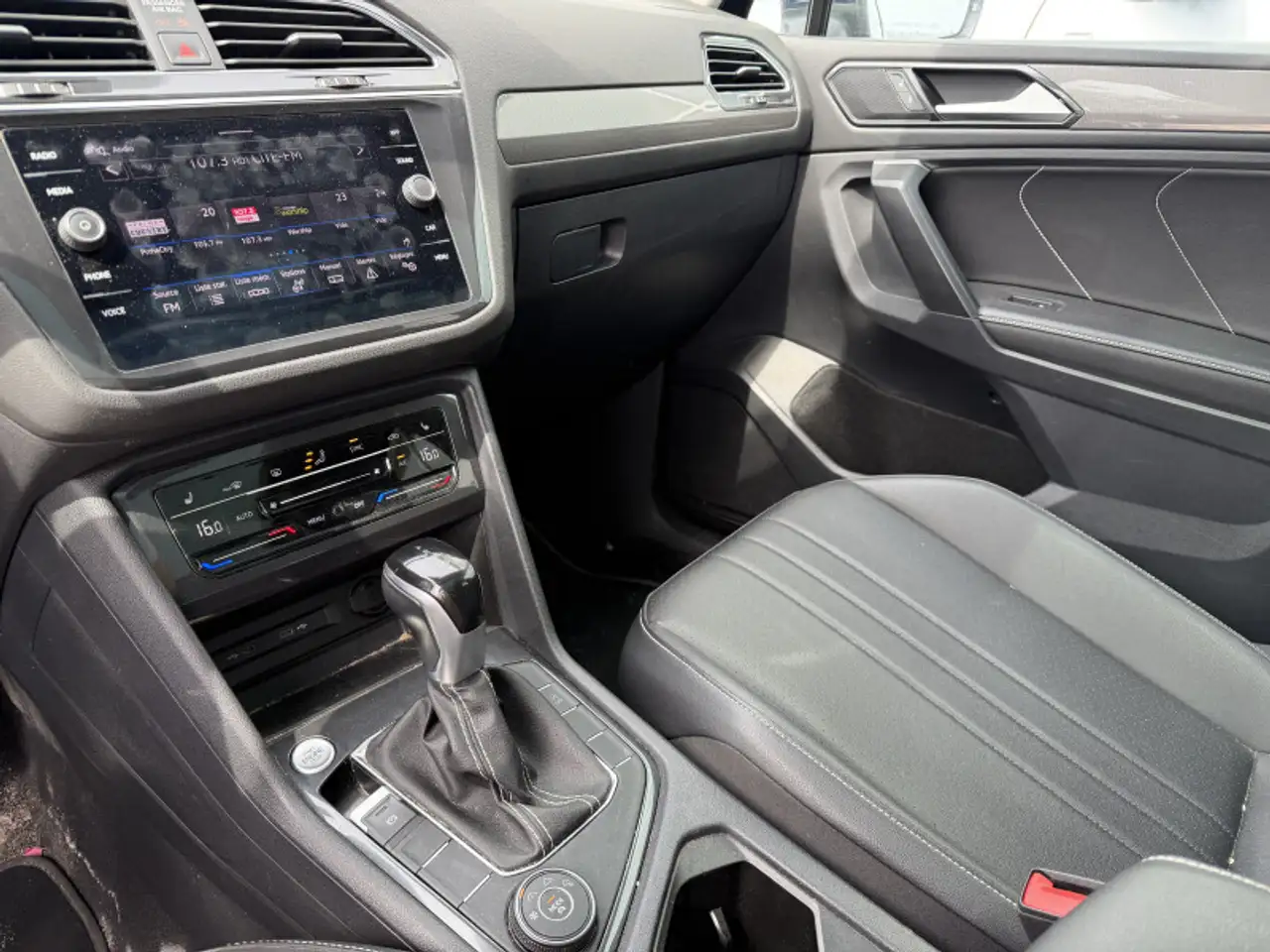 Volkswagen Tiguan снимка Volkswagen Tiguan