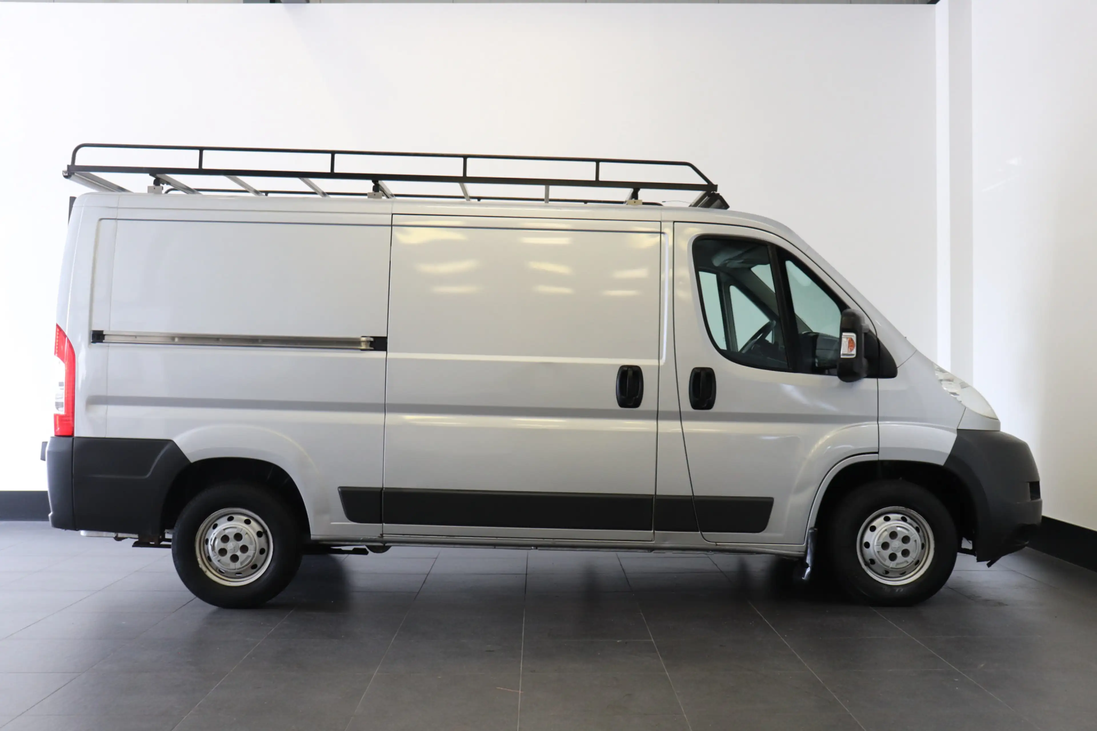 Peugeot Boxer 3.0 HDI 177PK L2H1 - Clima - Imperiaal - PDC - €5. — photo 6