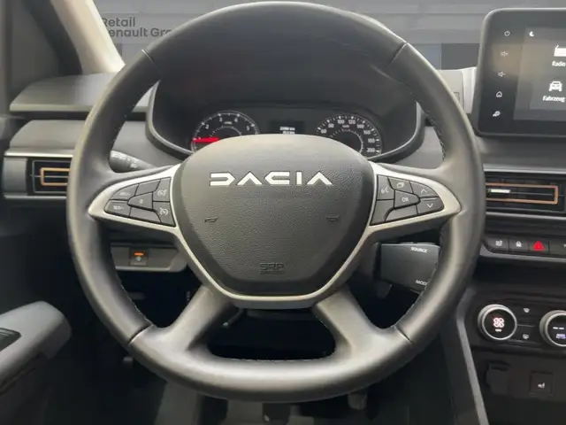 Dacia Sandero view 11